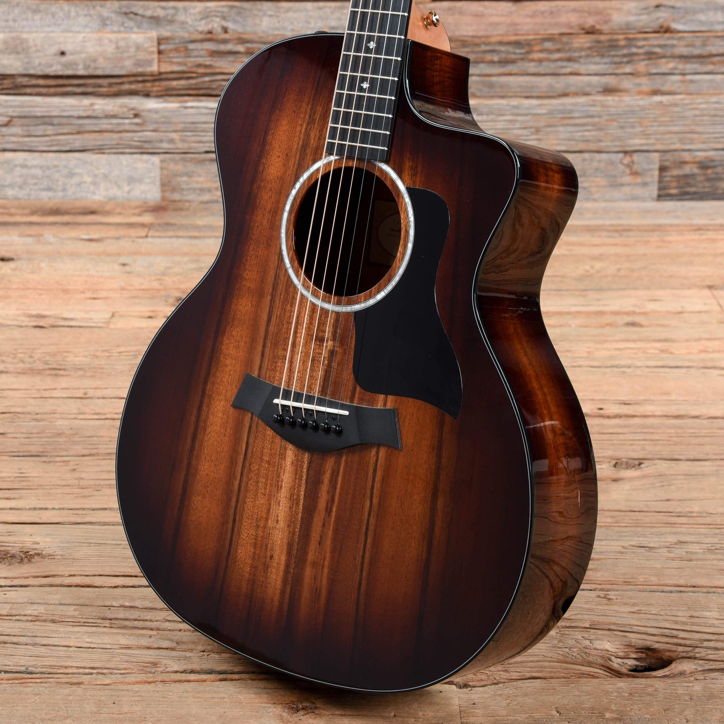 Taylor 224ce-K DLX Grand Auditorium Koa Shaded Edgeburst Acoustic Guitars / OM and Auditorium