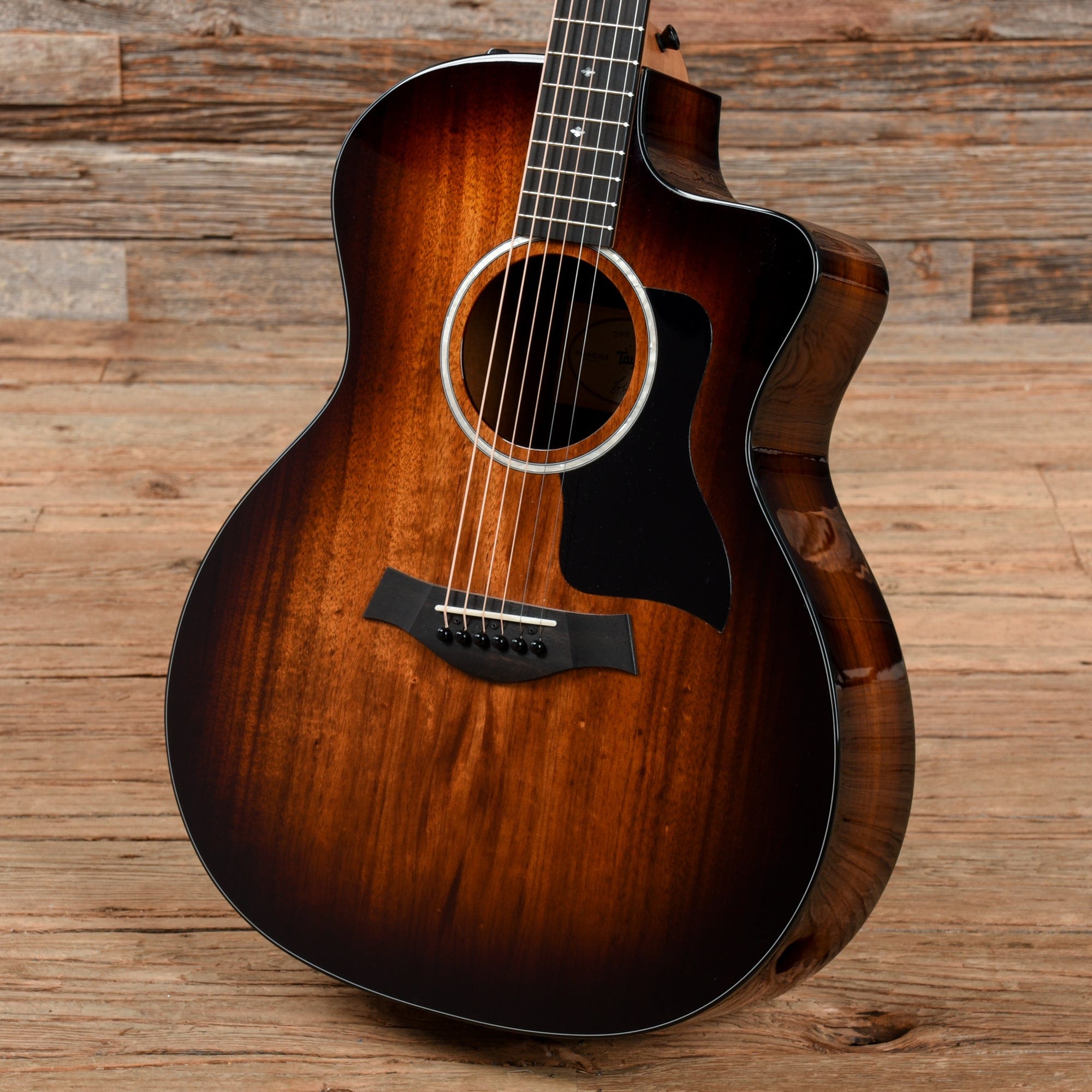 Taylor 224ce-K DLX Grand Auditorium Koa Shaded Edgeburst Acoustic Guitars / OM and Auditorium