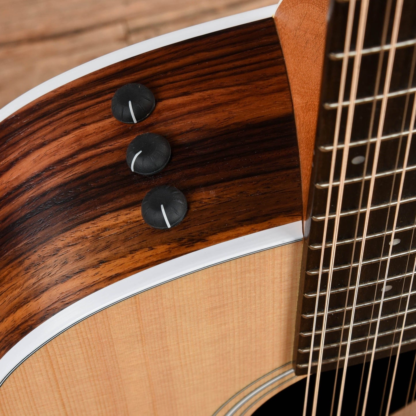 Taylor 254ce 12-String Natural Acoustic Guitars / OM and Auditorium