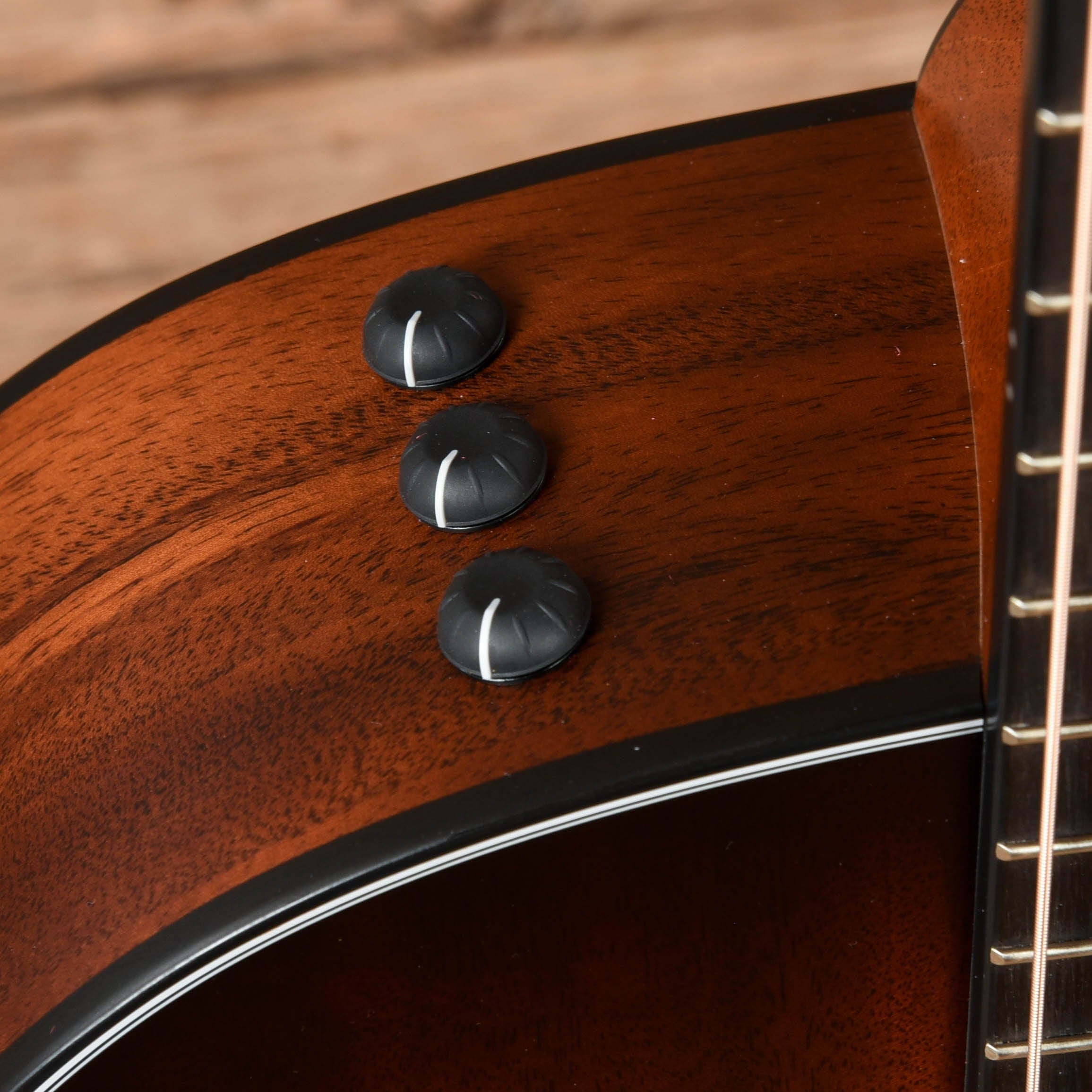 Taylor 324ce Grand Auditorium Mahogany Shaded Edgeburst ES2 Acoustic Guitars / OM and Auditorium