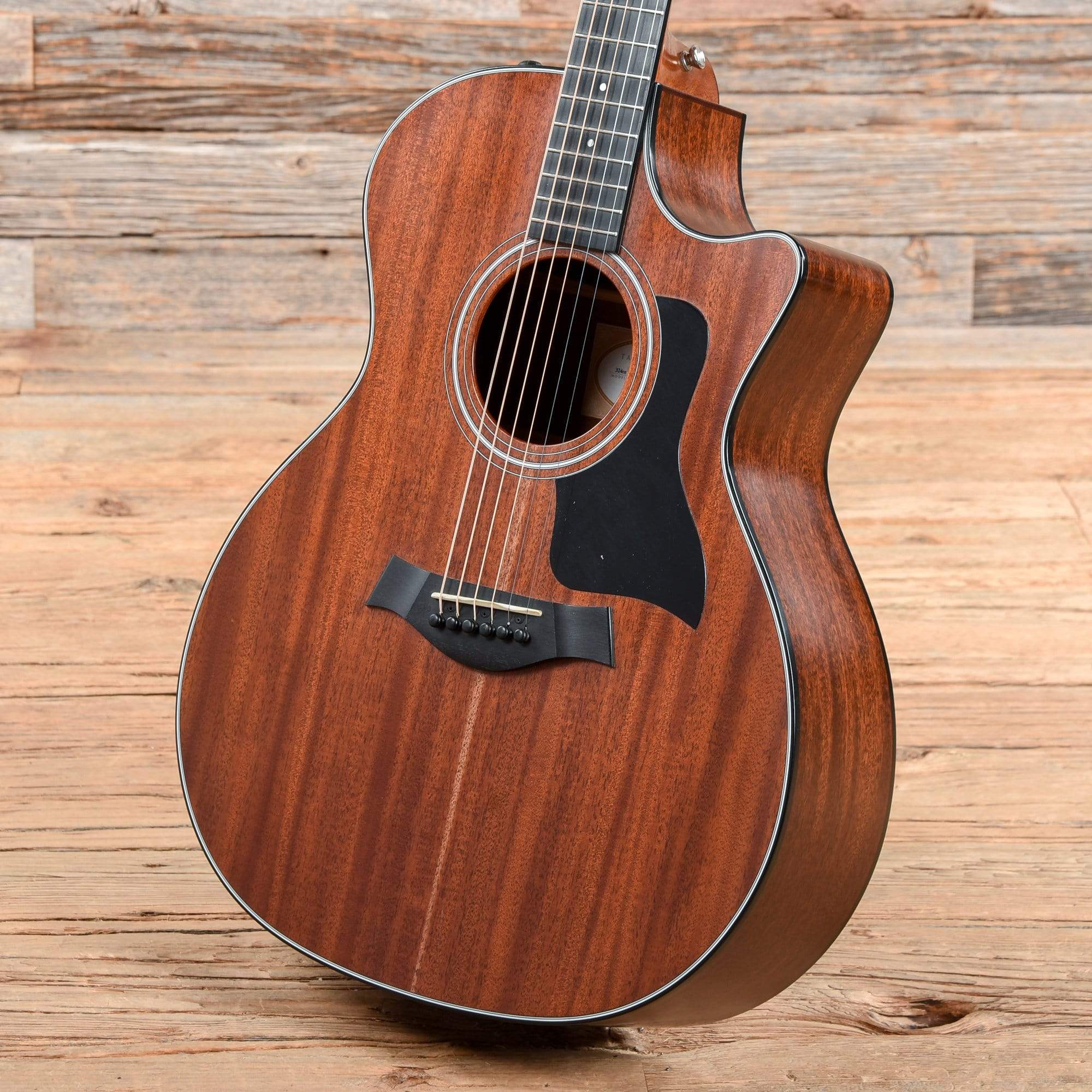 Taylor 324ce Natural 2015 Acoustic Guitars / OM and Auditorium