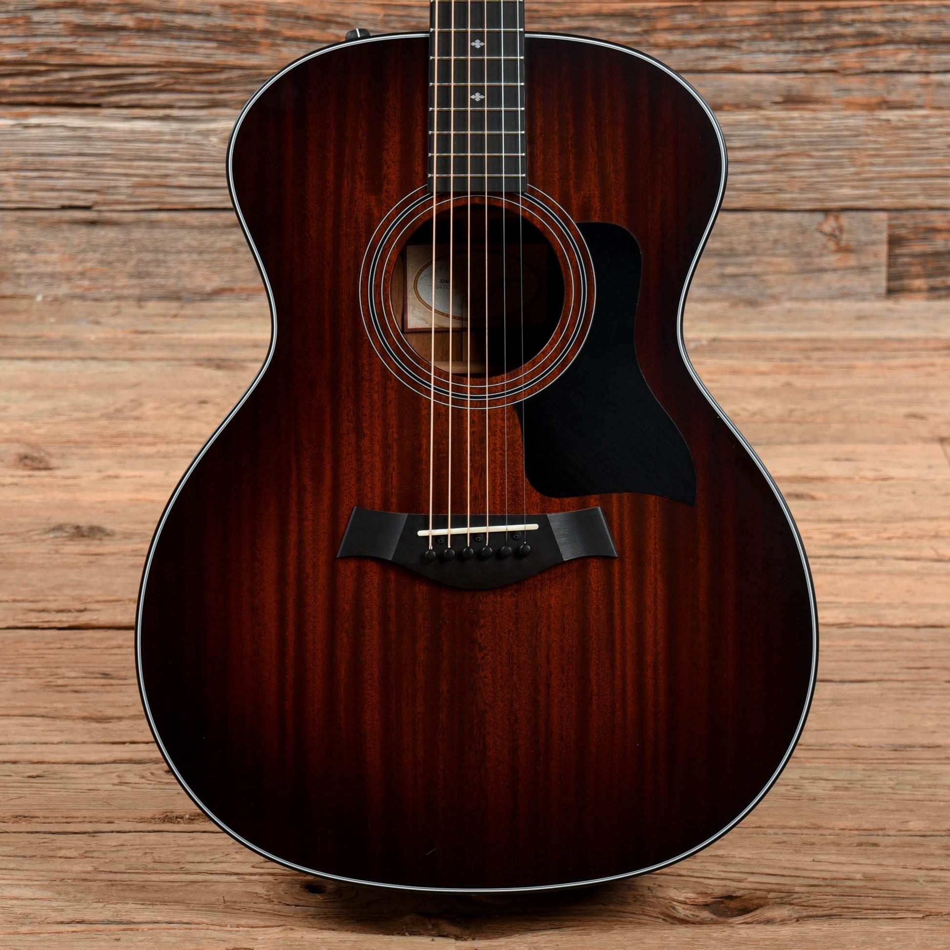 Taylor 324e Mahogany Shaded Edgeburst 2017 Acoustic Guitars / OM and Auditorium