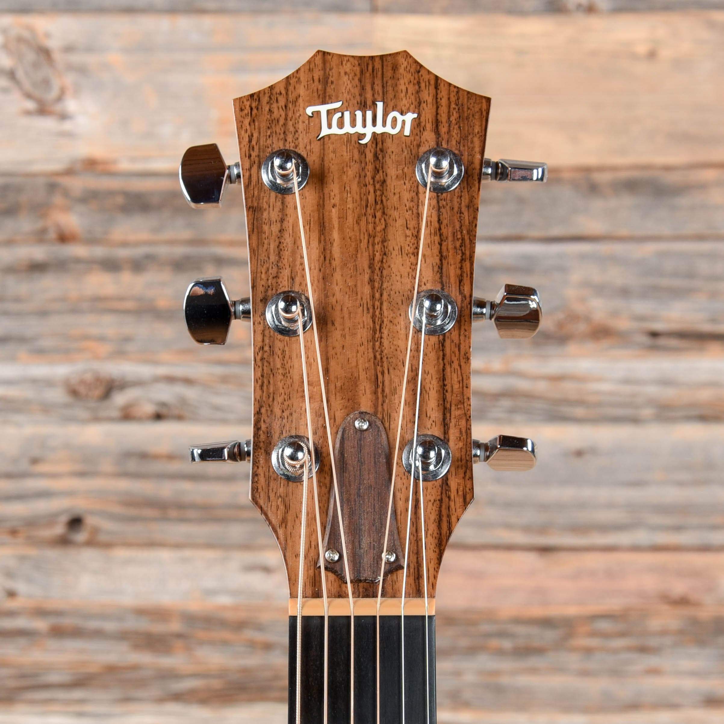 Taylor 324e Natural 2013 Acoustic Guitars / OM and Auditorium