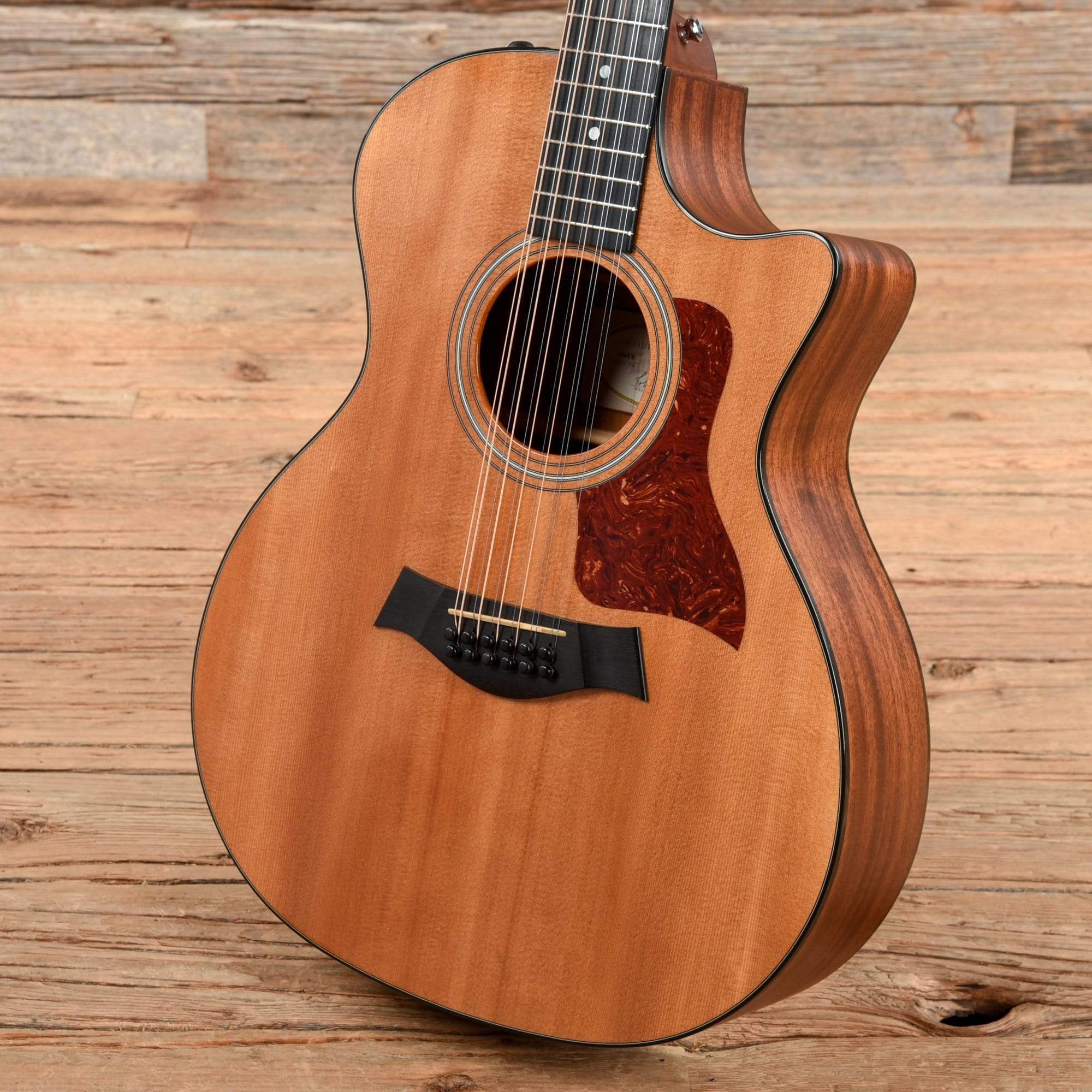 Taylor 354ce Natural Acoustic Guitars / OM and Auditorium