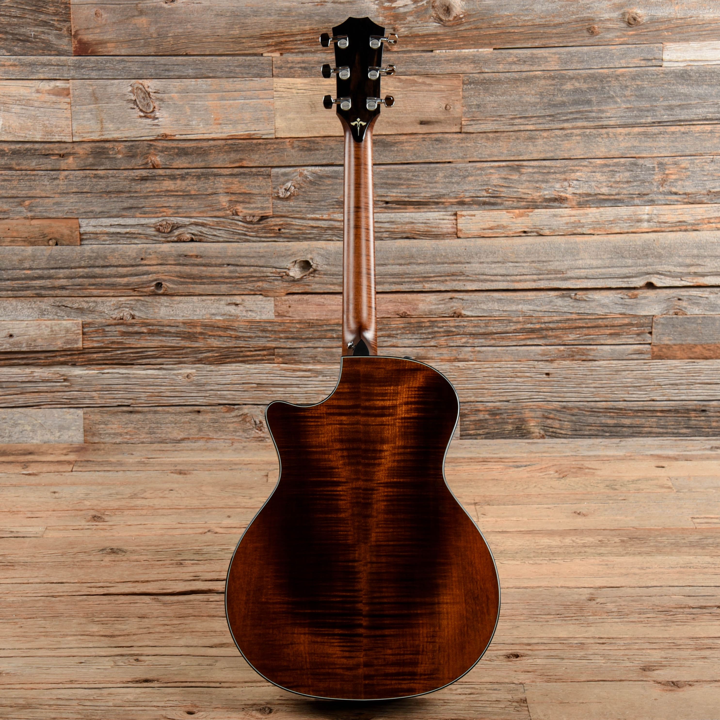 Taylor 614ce Grand Auditorium Sitka Spruce & Maple ES2 w/V-Class Bracing Acoustic Guitars / OM and Auditorium