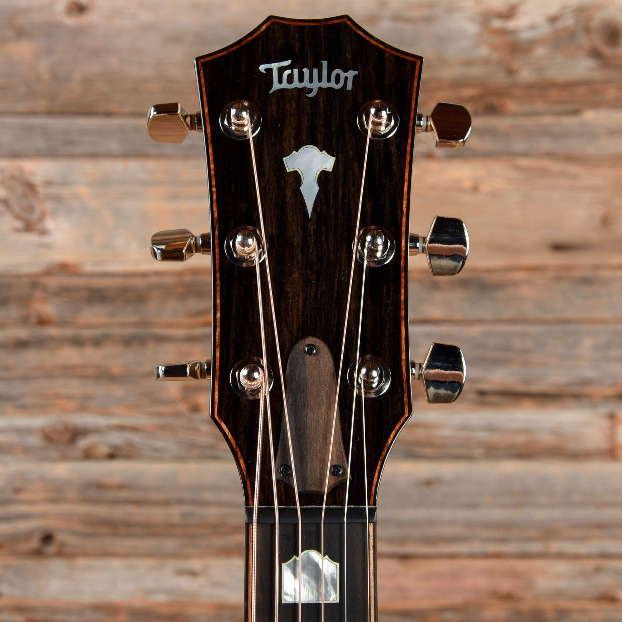 Taylor 618e Grand Orchestra Sitka/Big Leaf Maple Antique Blonde ES2 Acoustic Guitars / OM and Auditorium