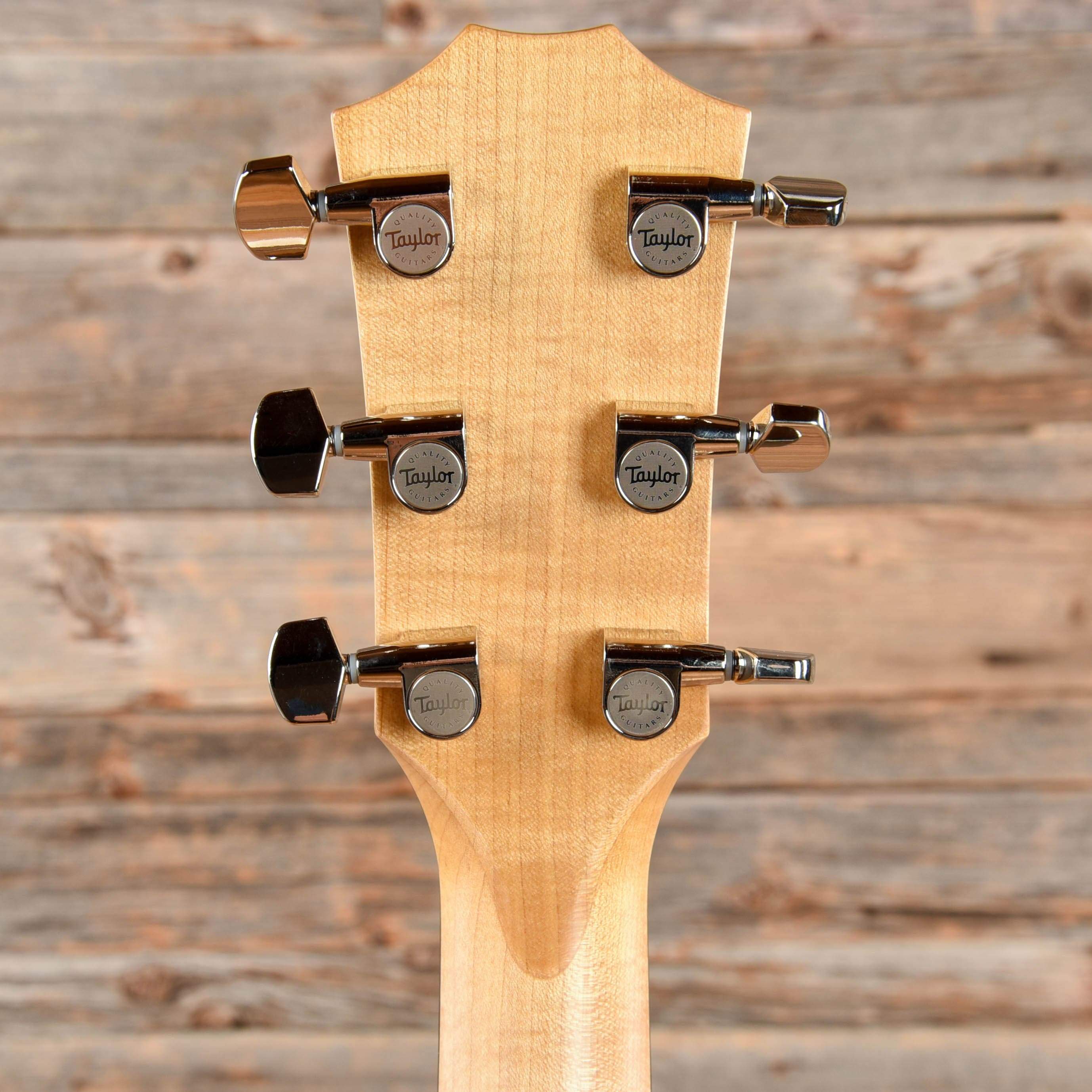 Taylor 618e Grand Orchestra Sitka/Big Leaf Maple Antique Blonde ES2 Acoustic Guitars / OM and Auditorium