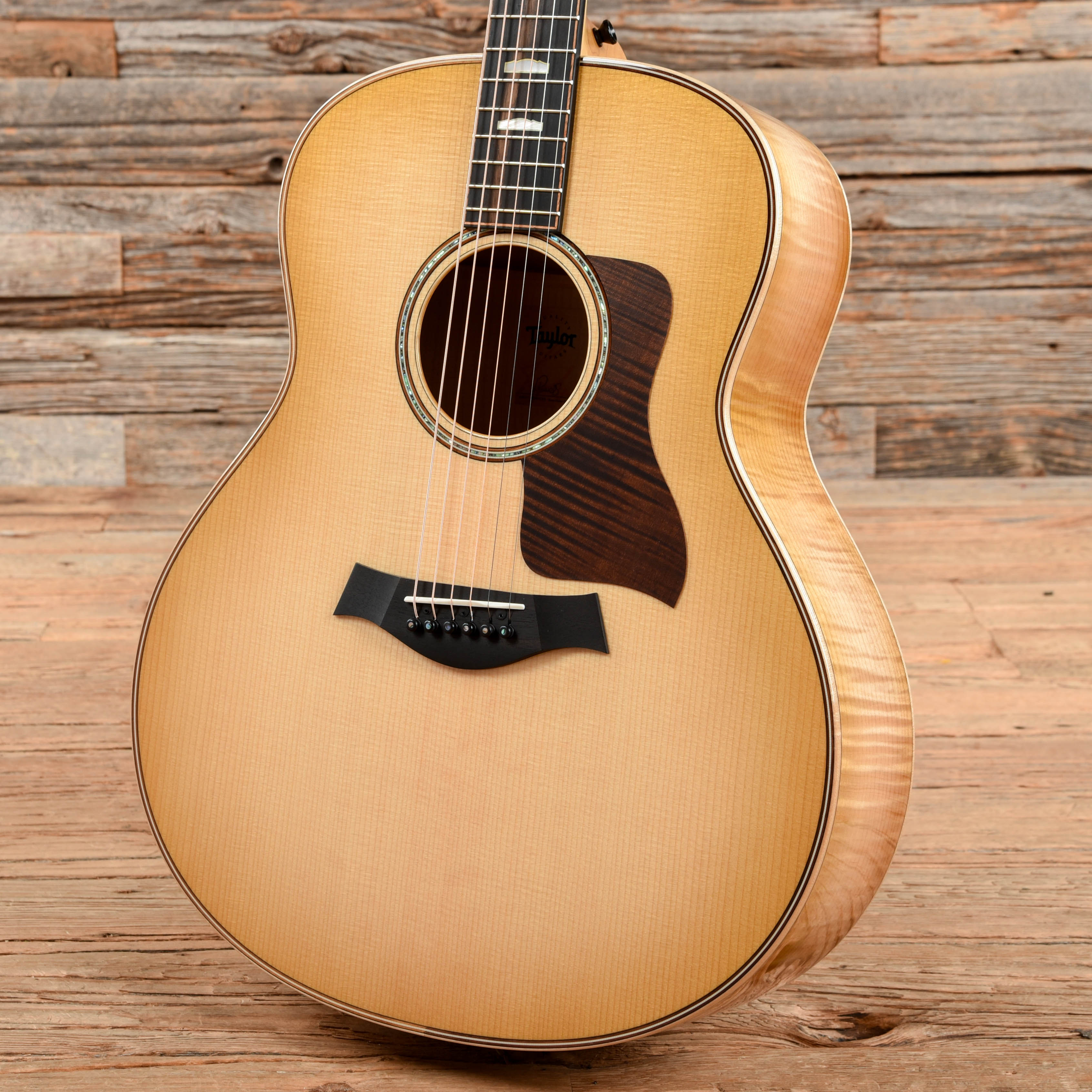 Taylor 618e Grand Orchestra Sitka/Big Leaf Maple Antique Blonde ES2 Acoustic Guitars / OM and Auditorium