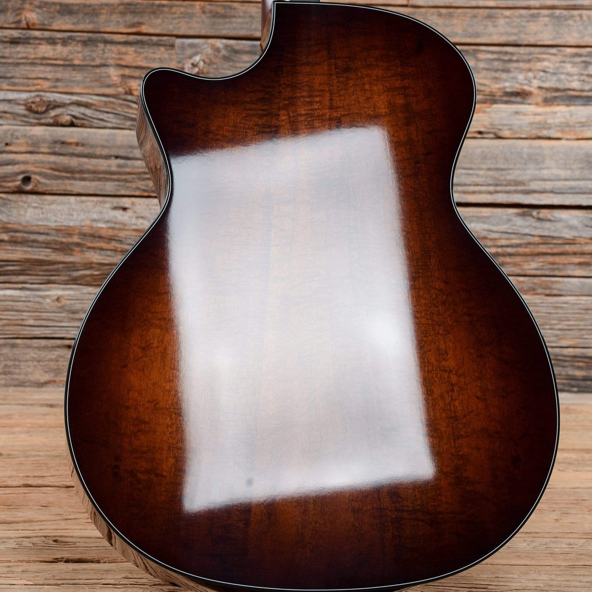 Taylor 714ce 12-Fret Sunburst 2017 Acoustic Guitars / OM and Auditorium