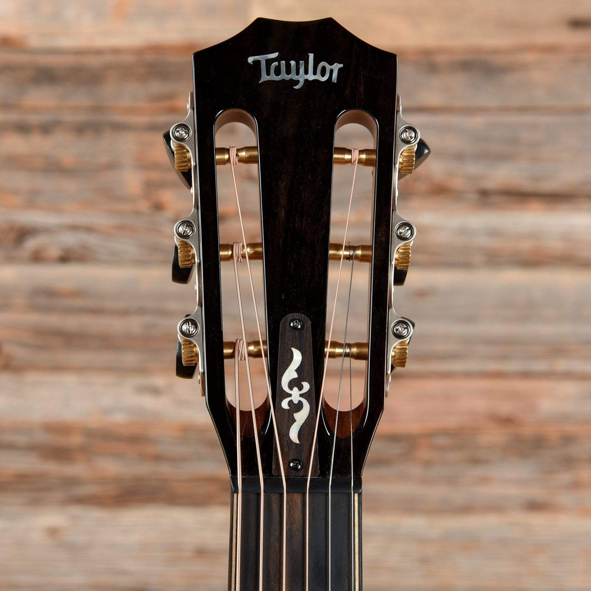 Taylor 812ce 12-Fret DLX with V-Class Bracing Natural 2021 Acoustic Guitars / OM and Auditorium