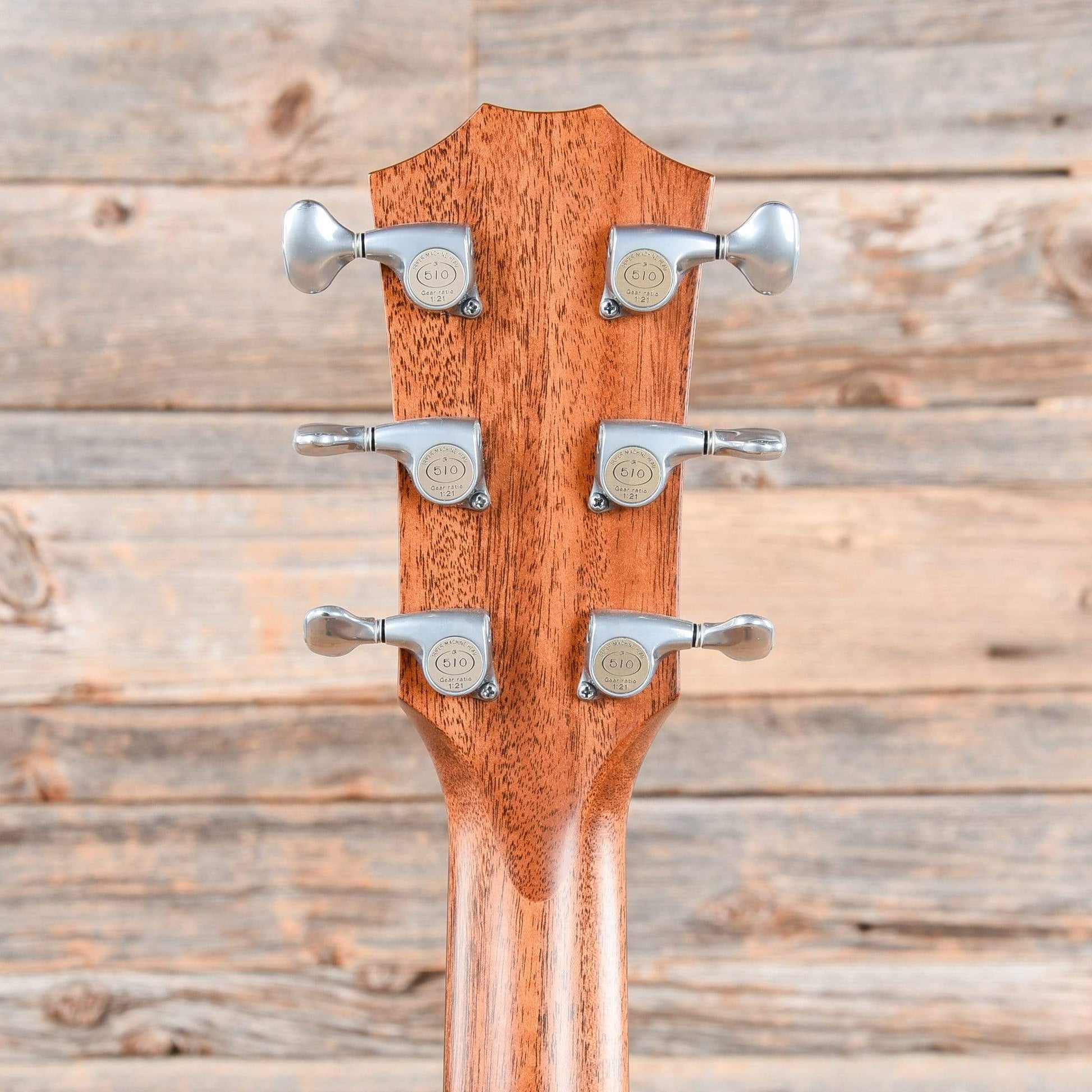 Taylor 814ce Deluxe Grand Auditorium Sitka/Indian Rosewood ES2  w/V-Class Bracing, Armrest & Gotoh Tuners Acoustic Guitars / OM and Auditorium