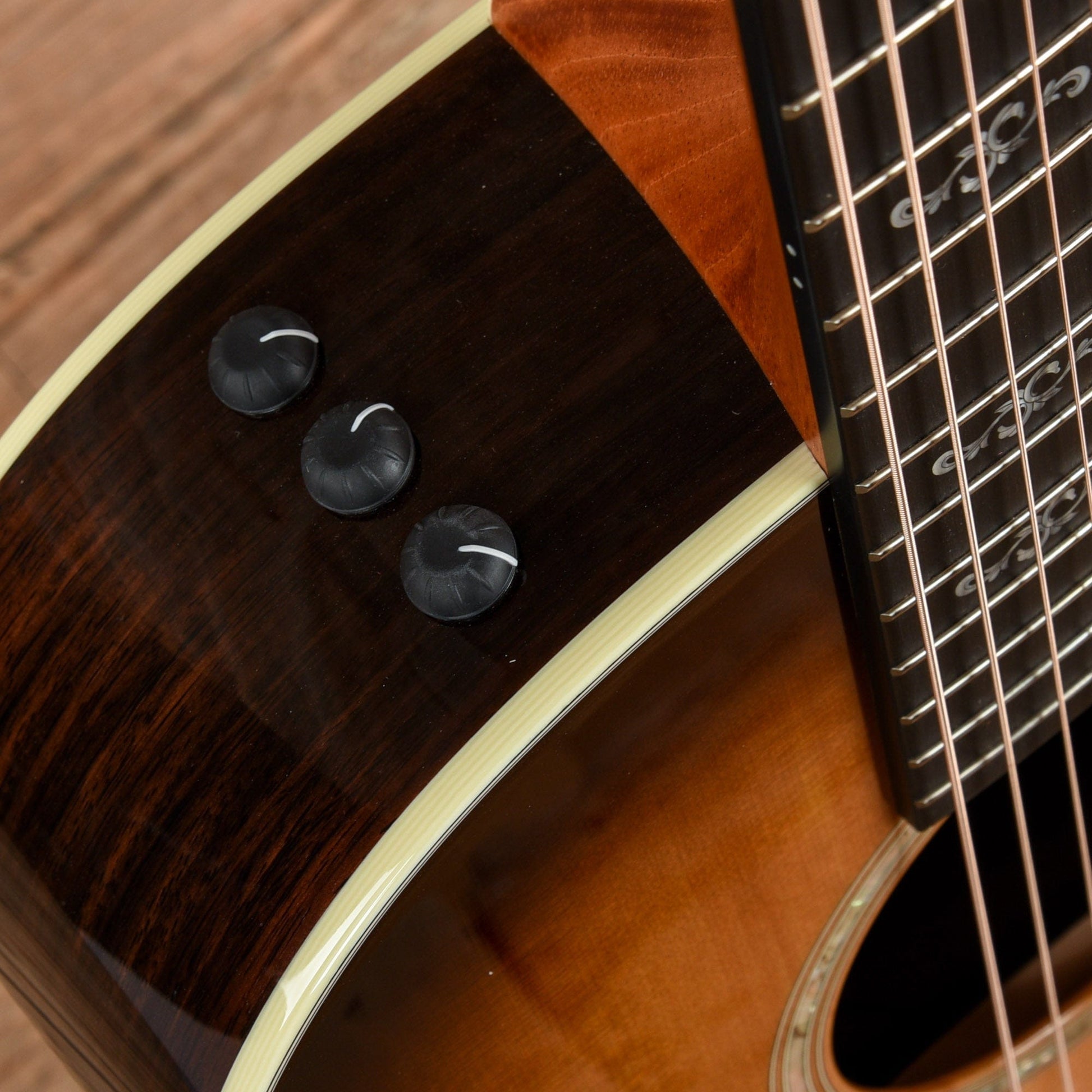 Taylor Custom 414ce Sunburst 2022 Acoustic Guitars / OM and Auditorium
