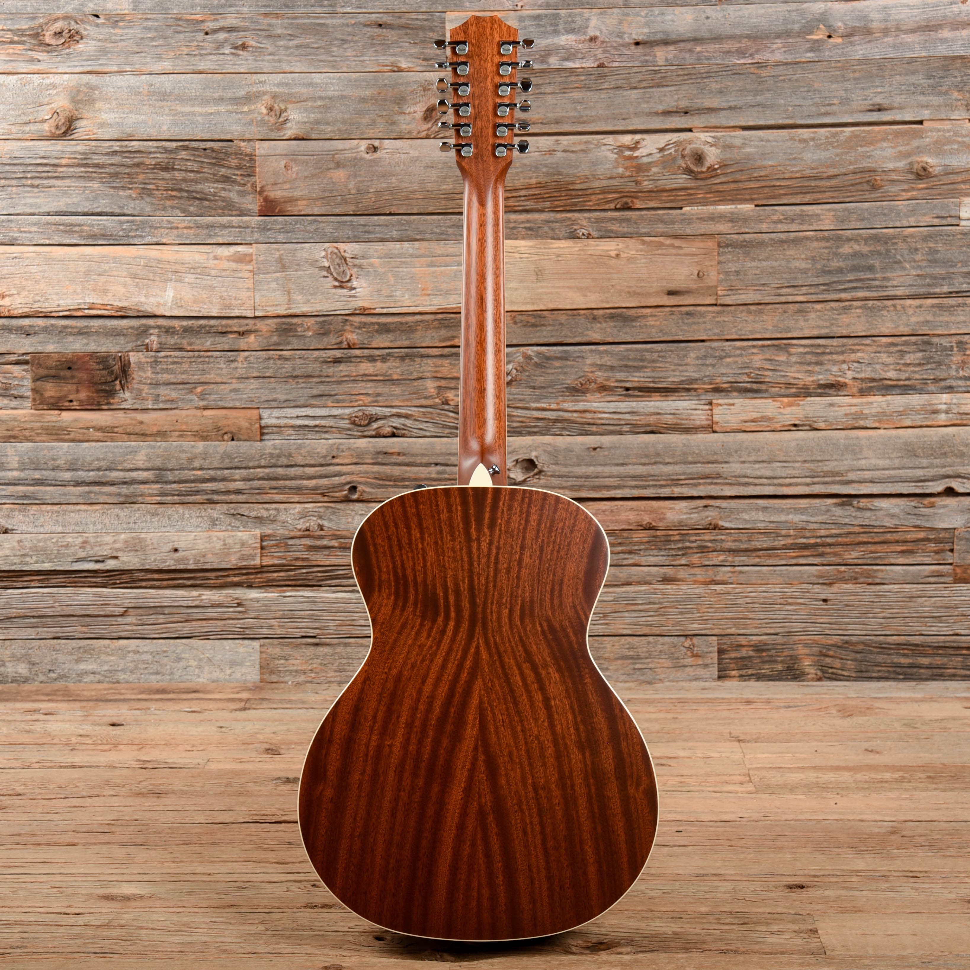 Taylor GA3-12 Natural 2011 Acoustic Guitars / OM and Auditorium
