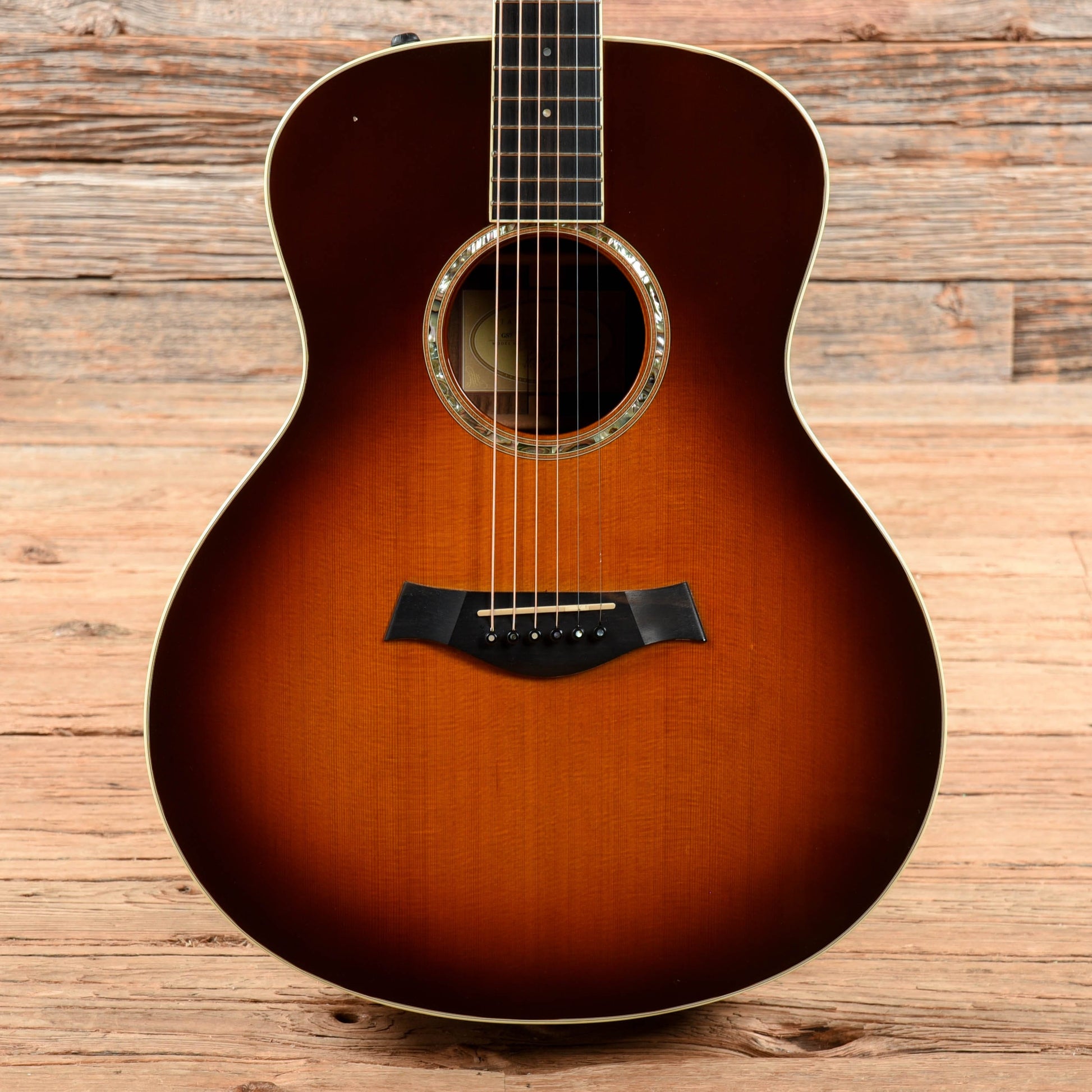 Taylor GS7 Sunburst Acoustic Guitars / OM and Auditorium