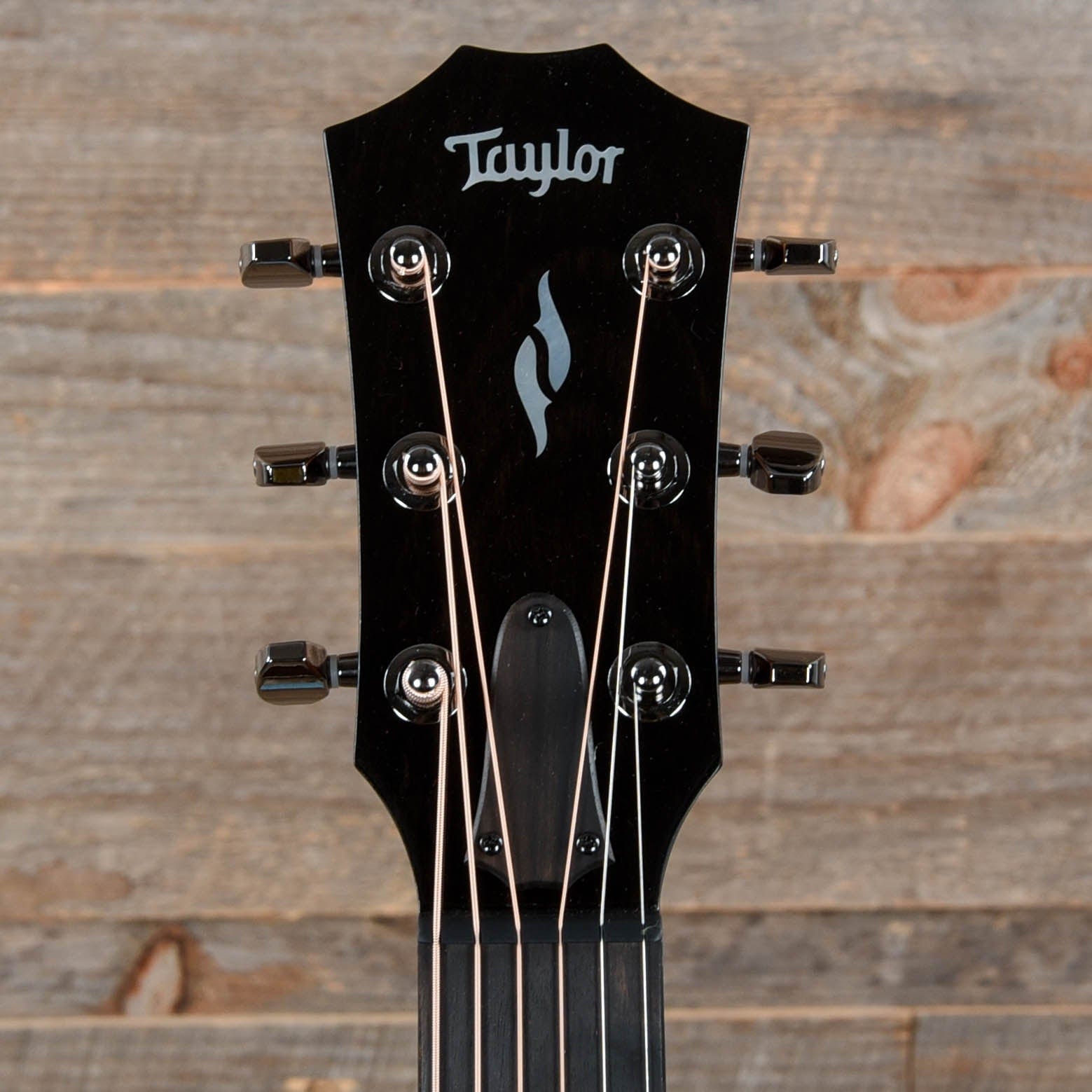 Taylor GT 811 Sitka/Rosewood Natural Acoustic Guitars / OM and Auditorium