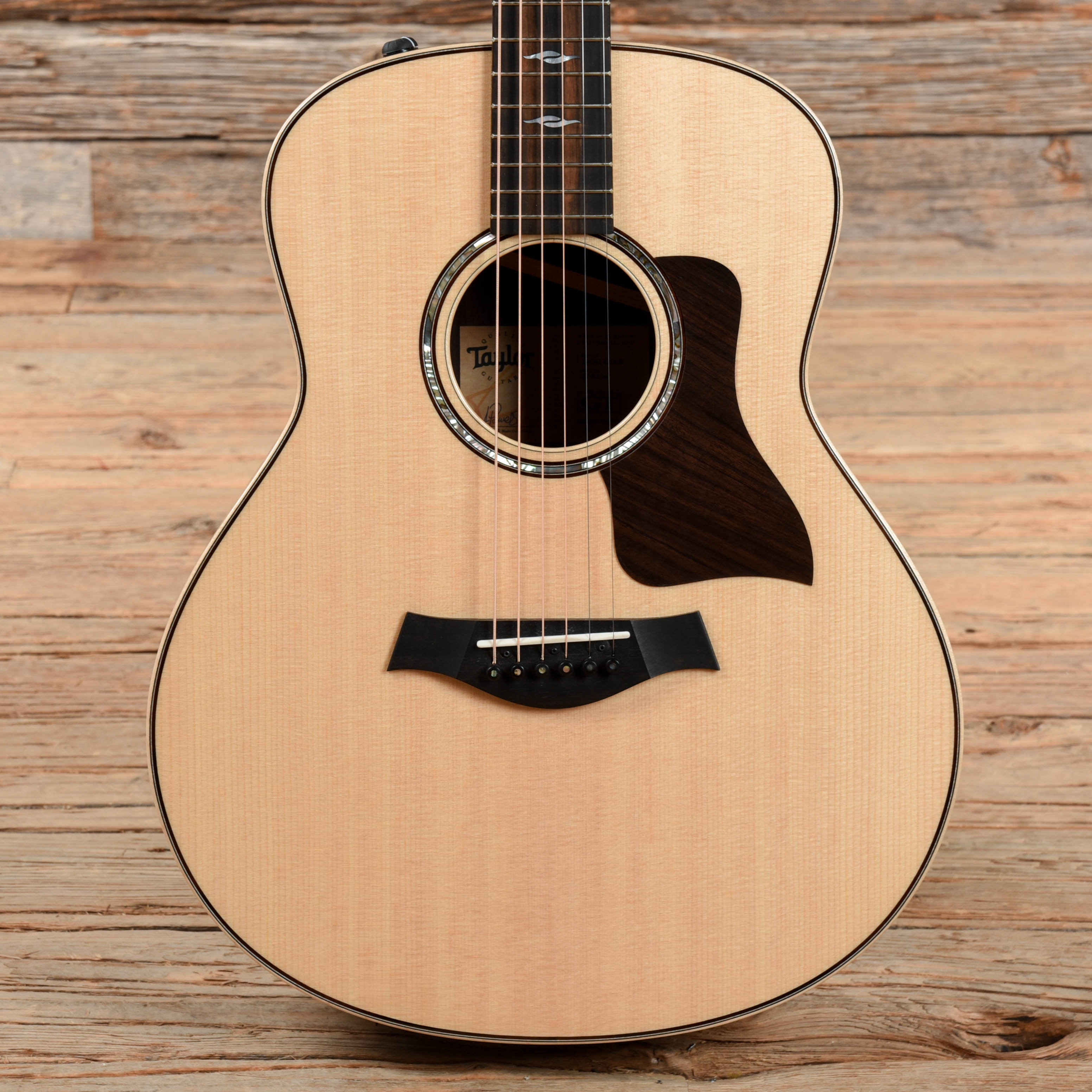 Taylor GT 811e Sitka/Rosewood Natural ES2 Acoustic Guitars / OM and Auditorium