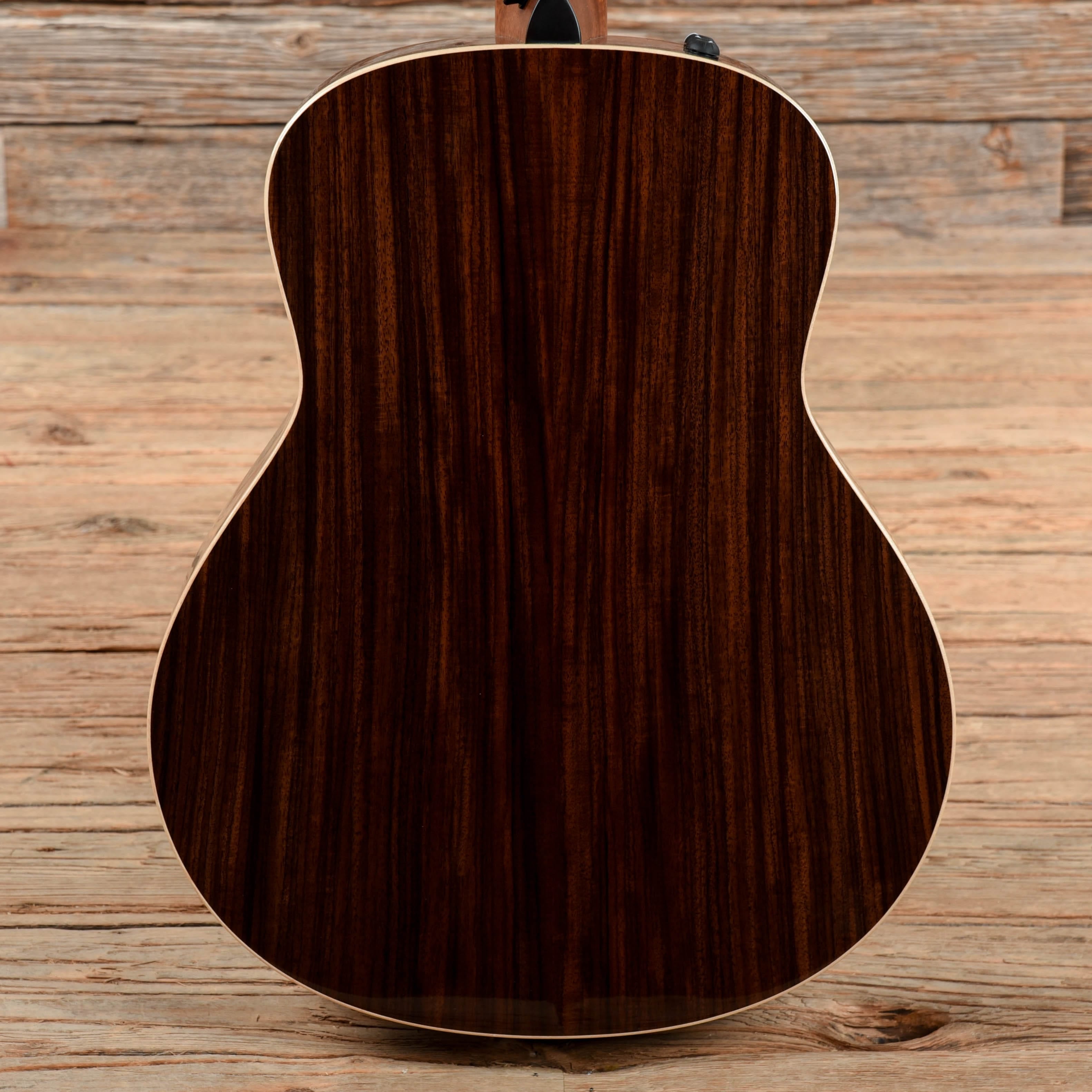 Taylor GT 811e Sitka/Rosewood Natural ES2 Acoustic Guitars / OM and Auditorium