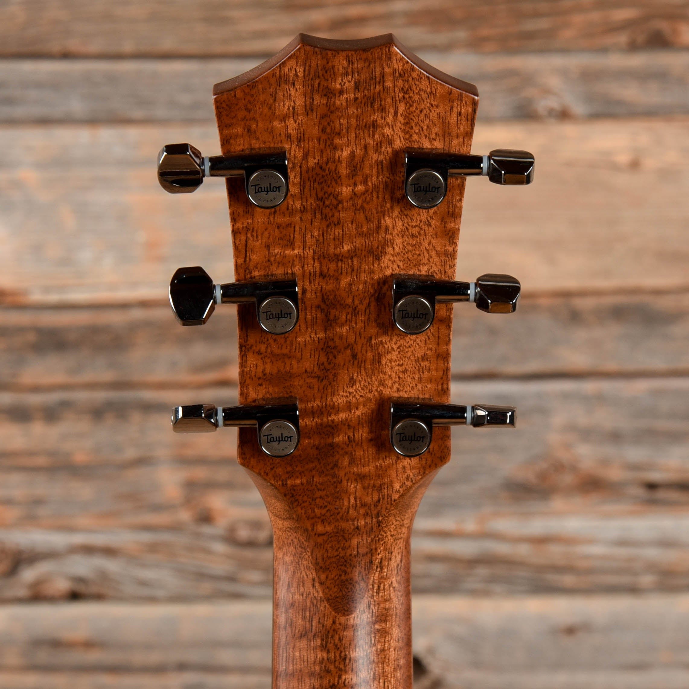 Taylor GT 811e Sitka/Rosewood Natural ES2 Acoustic Guitars / OM and Auditorium