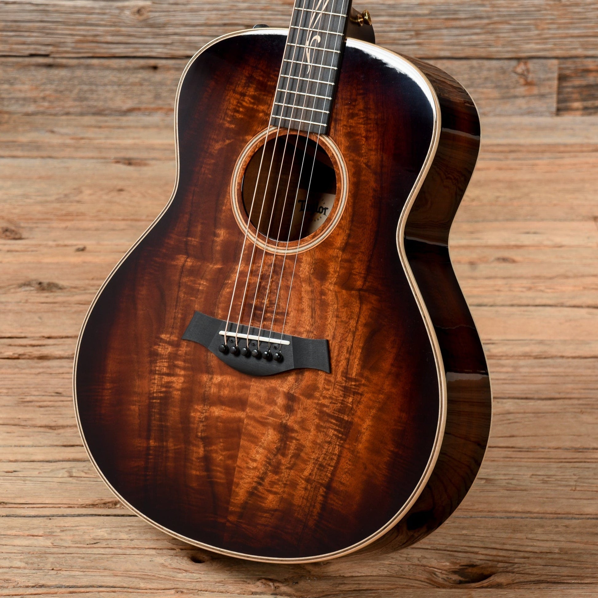 Taylor GT K21e Grand Theater Hawaiian Koa Shaded Edgeburst ES2 Acoustic Guitars / OM and Auditorium