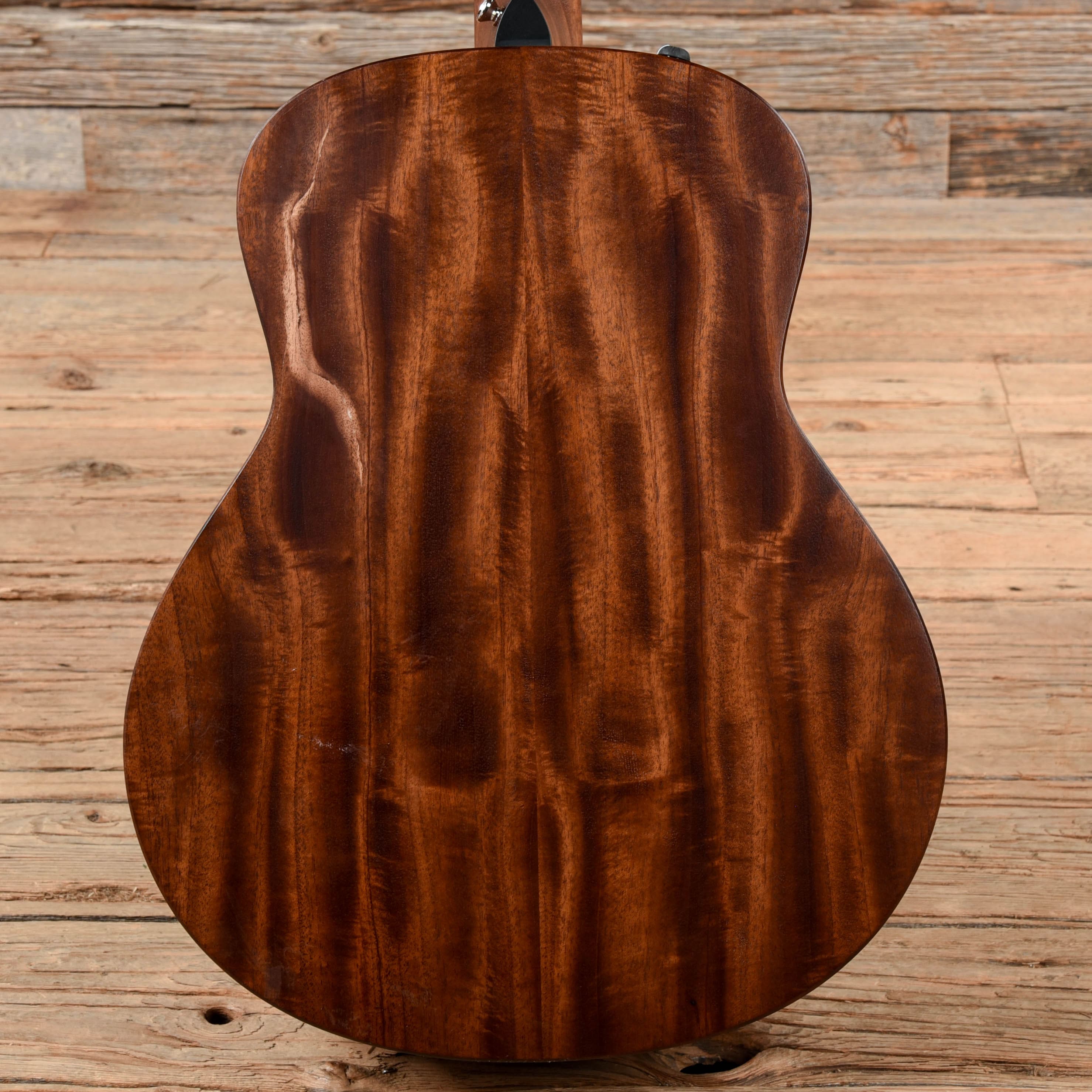 Taylor GTe Mahogany Natural ES2 Acoustic Guitars / OM and Auditorium