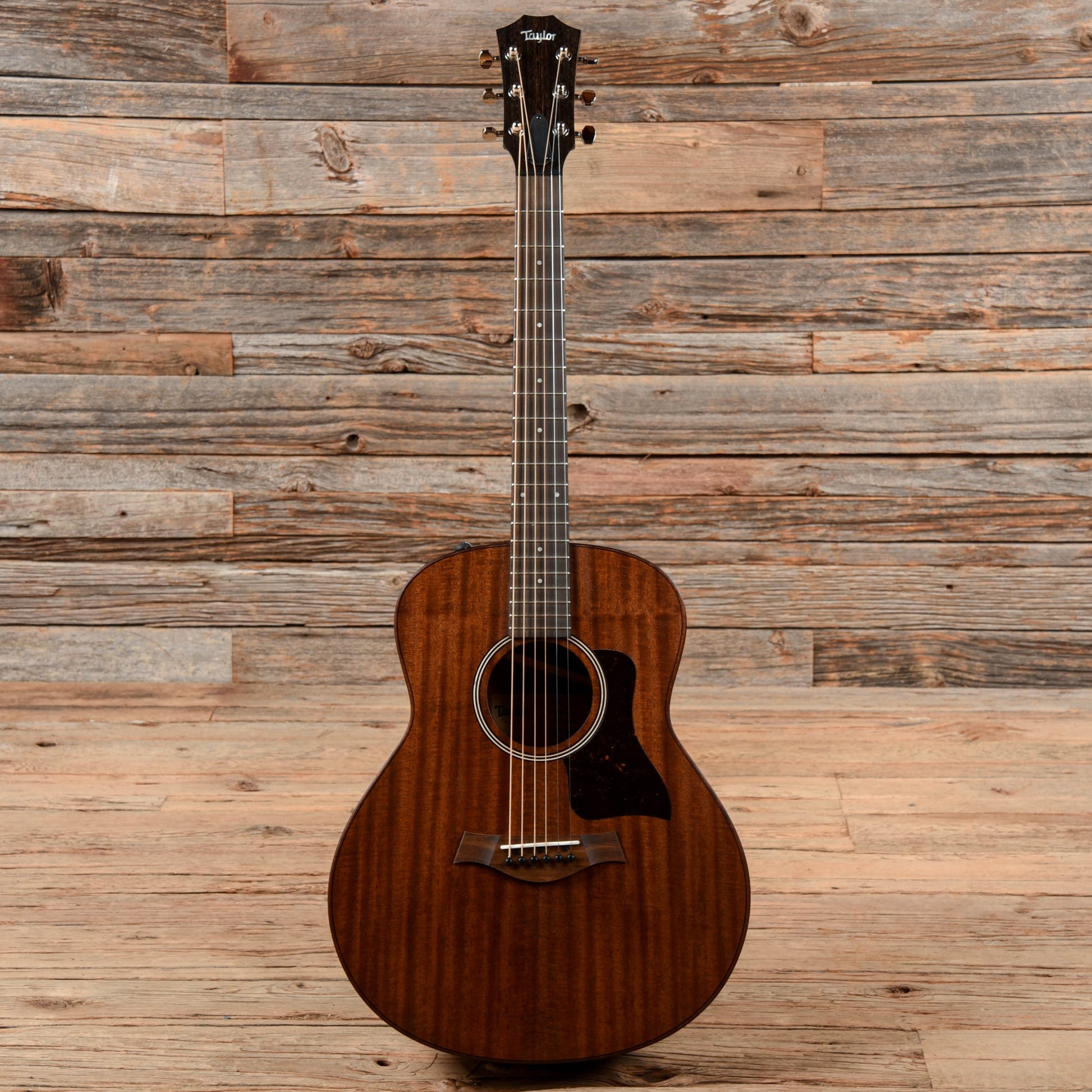 Taylor GTe Mahogany Natural ES2 Acoustic Guitars / OM and Auditorium