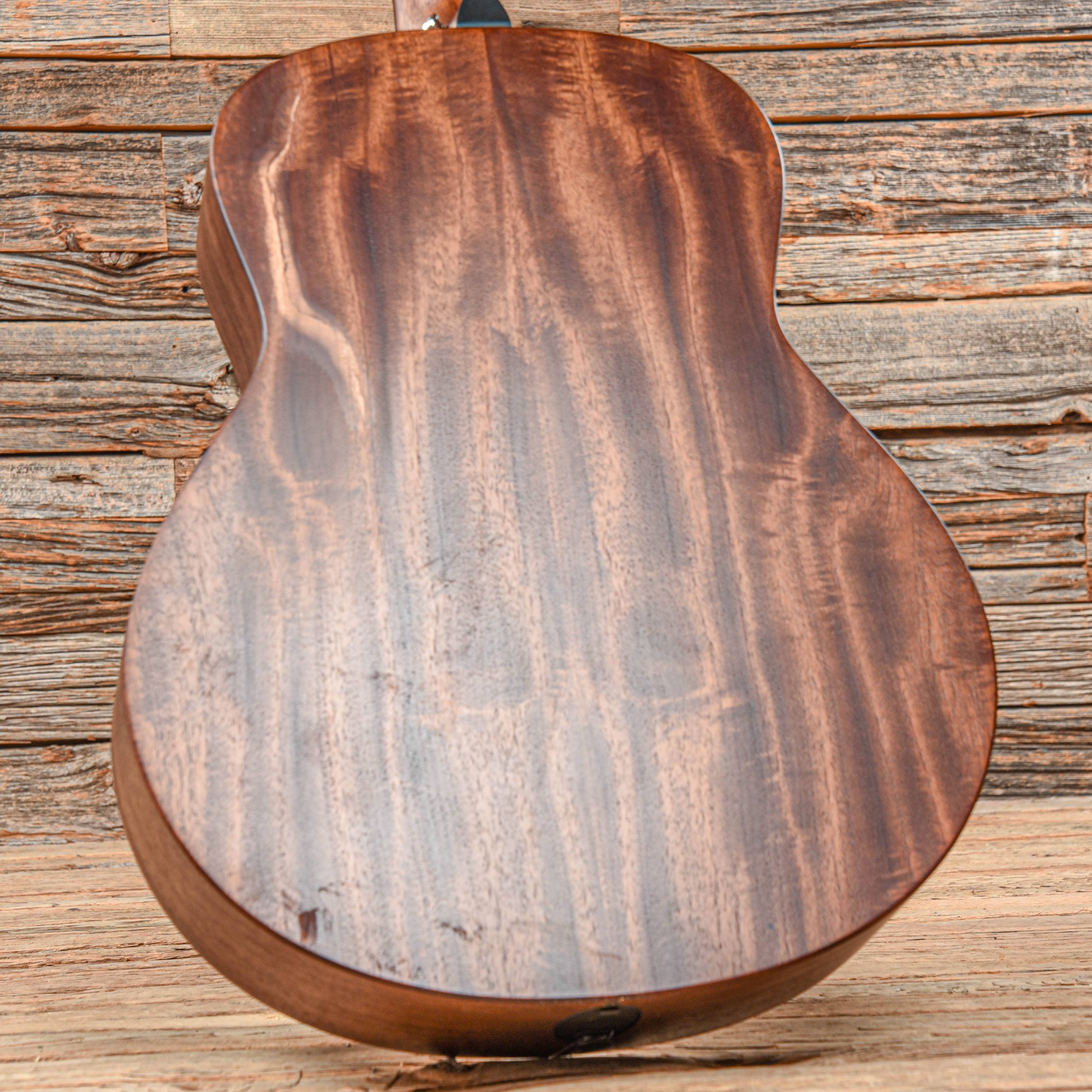 Taylor GTe Mahogany Natural ES2 Acoustic Guitars / OM and Auditorium