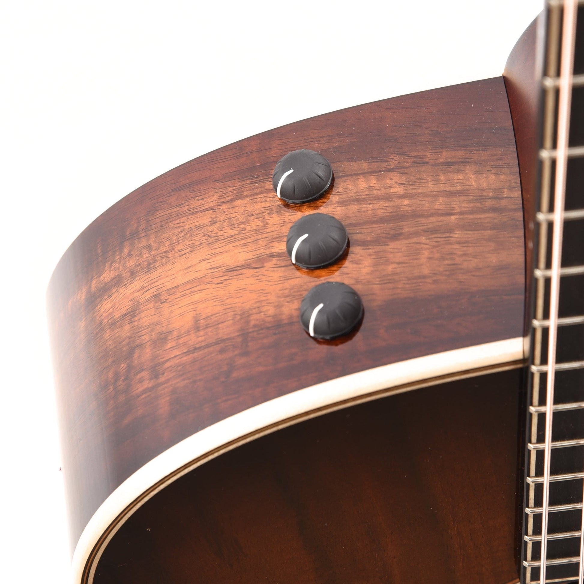 Taylor K26ce Grand Symphony Koa Shaded Edgeburst ES2 w/Soundport Cutaway Acoustic Guitars / OM and Auditorium