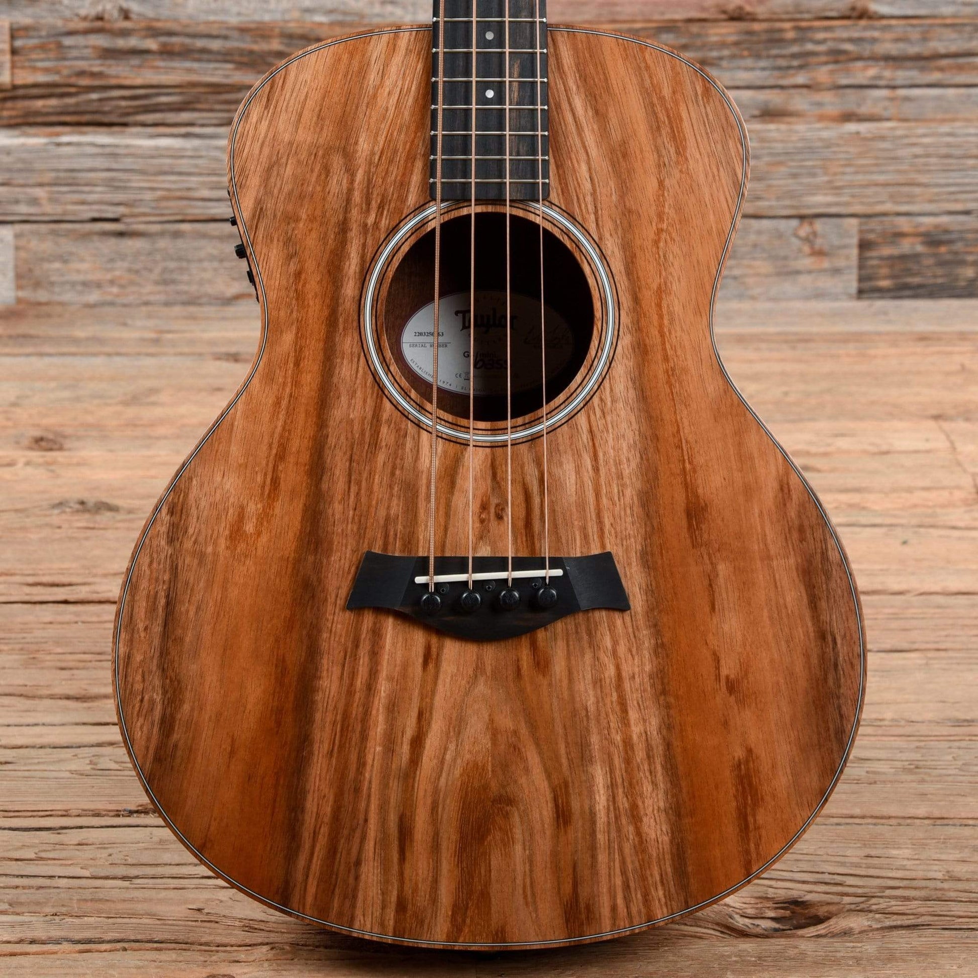 Taylor GS Mini-e Koa Bass ES2 Bass Guitars / Acoustic Bass Guitars