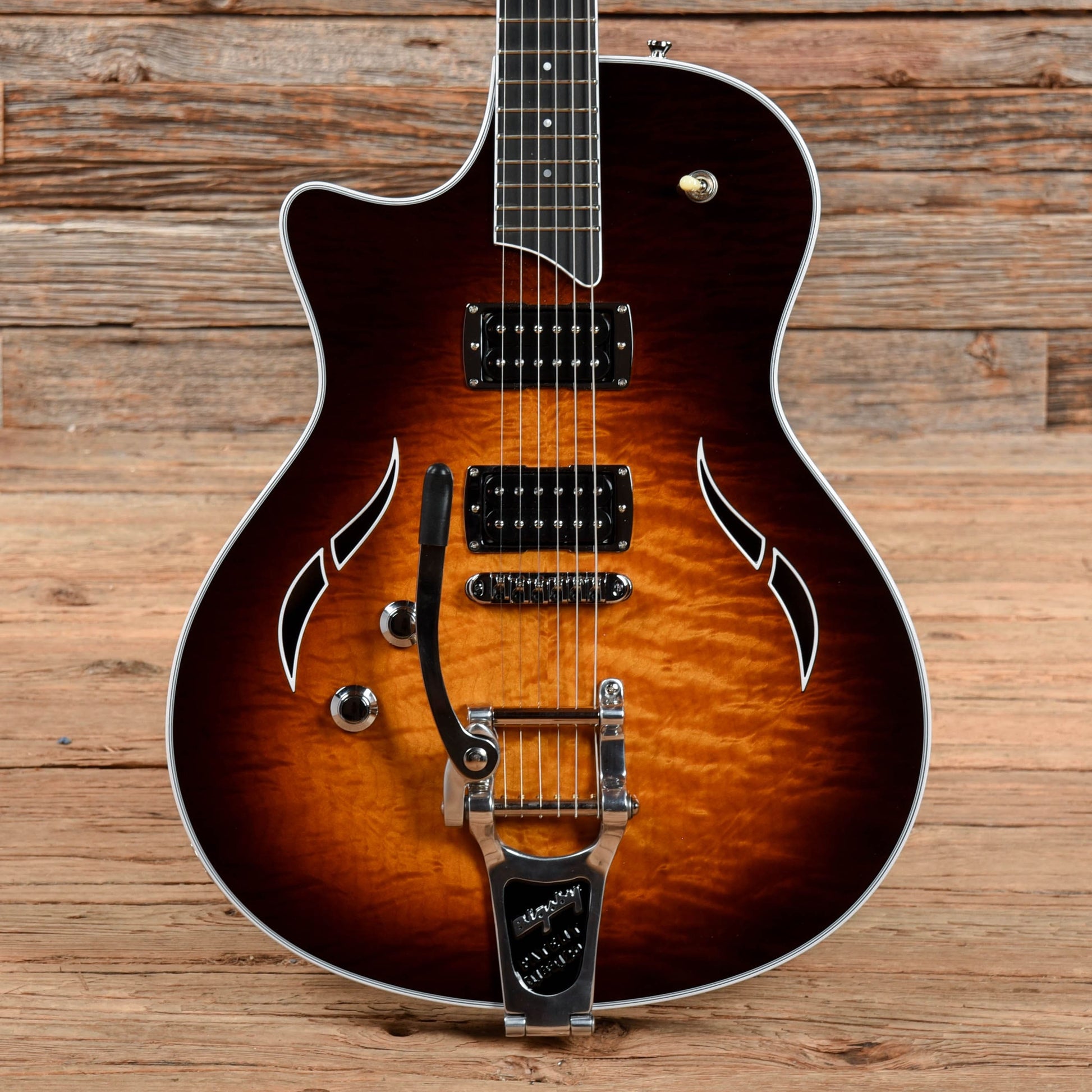 Taylor T3/B Semi-Hollow Electric Guitar w/ Bigsby Quilted Tobacco Sunburst 2022 LEFTY Electric Guitars / Hollow Body