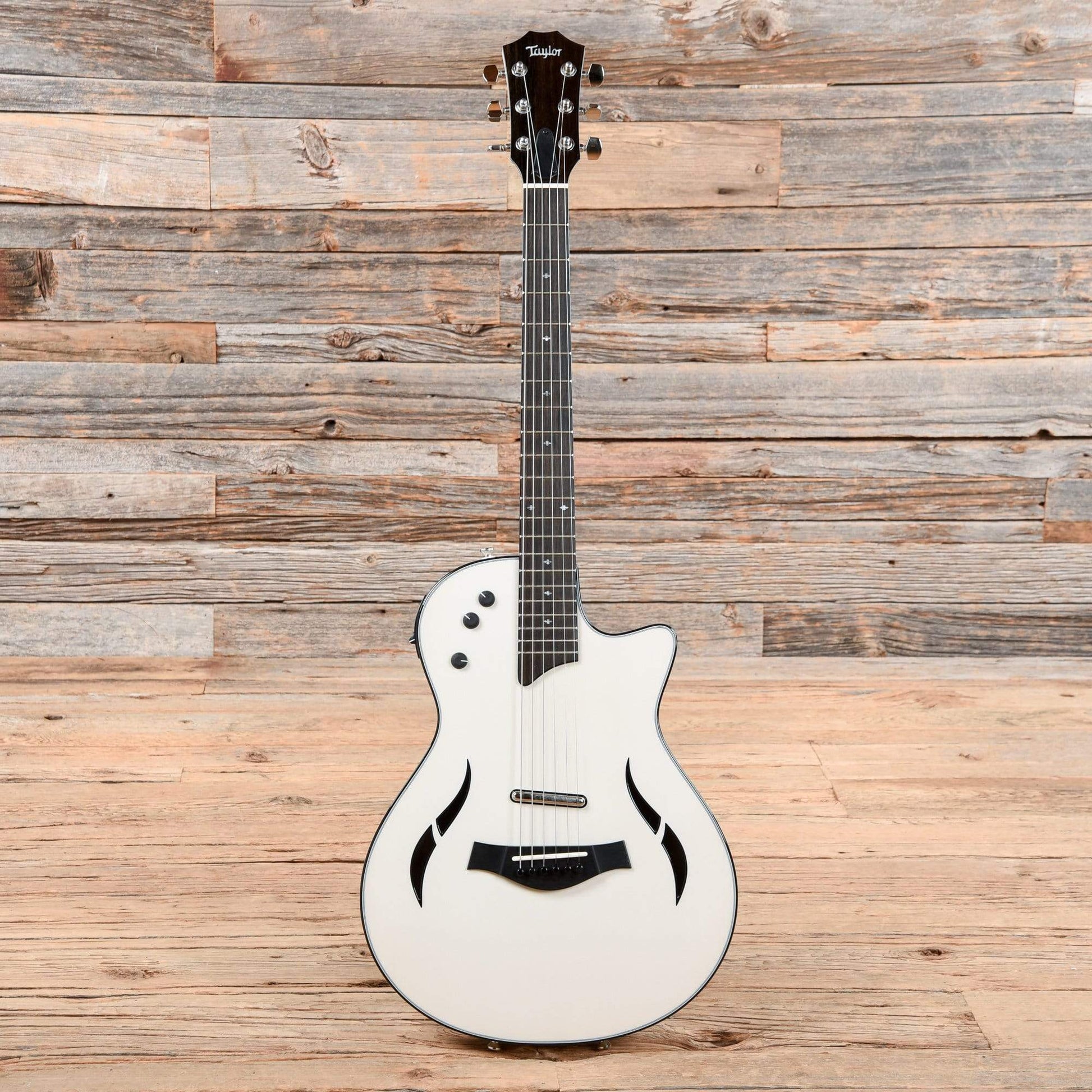 Taylor T5Z Standard White Electric Guitars / Hollow Body