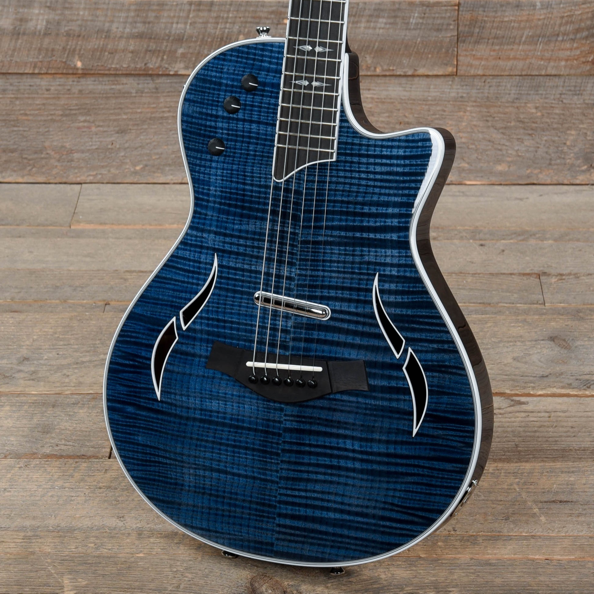Taylor T5z Pro Pacific Blue Electric Guitars / Semi-Hollow