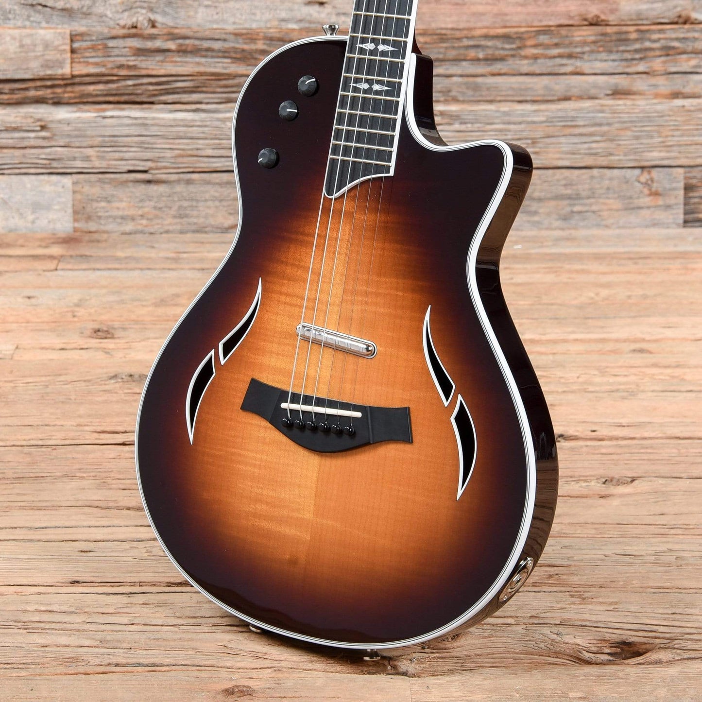 Taylor T5z Pro Tobacco Sunburst Electric Guitars / Semi-Hollow