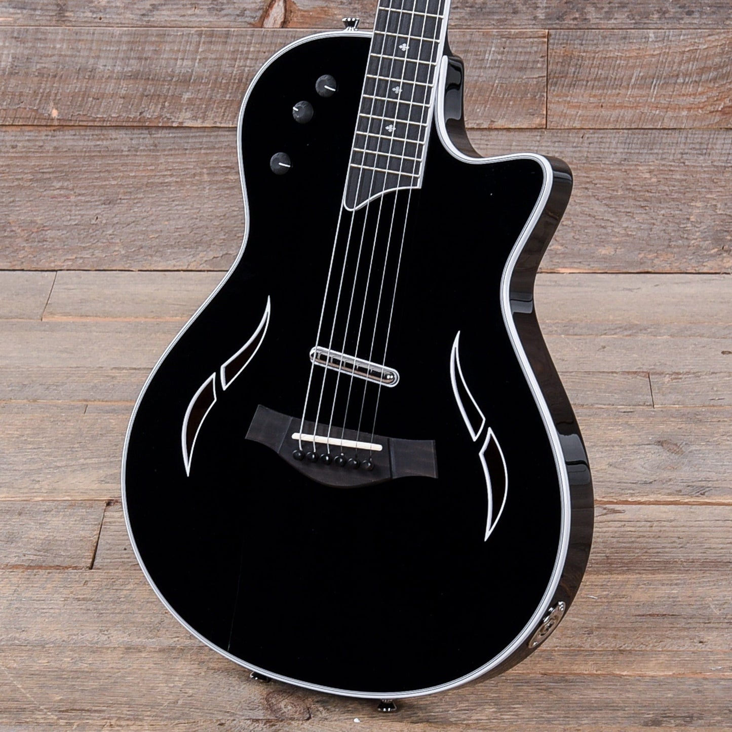 Taylor T5z Standard Black Electric Guitars / Semi-Hollow
