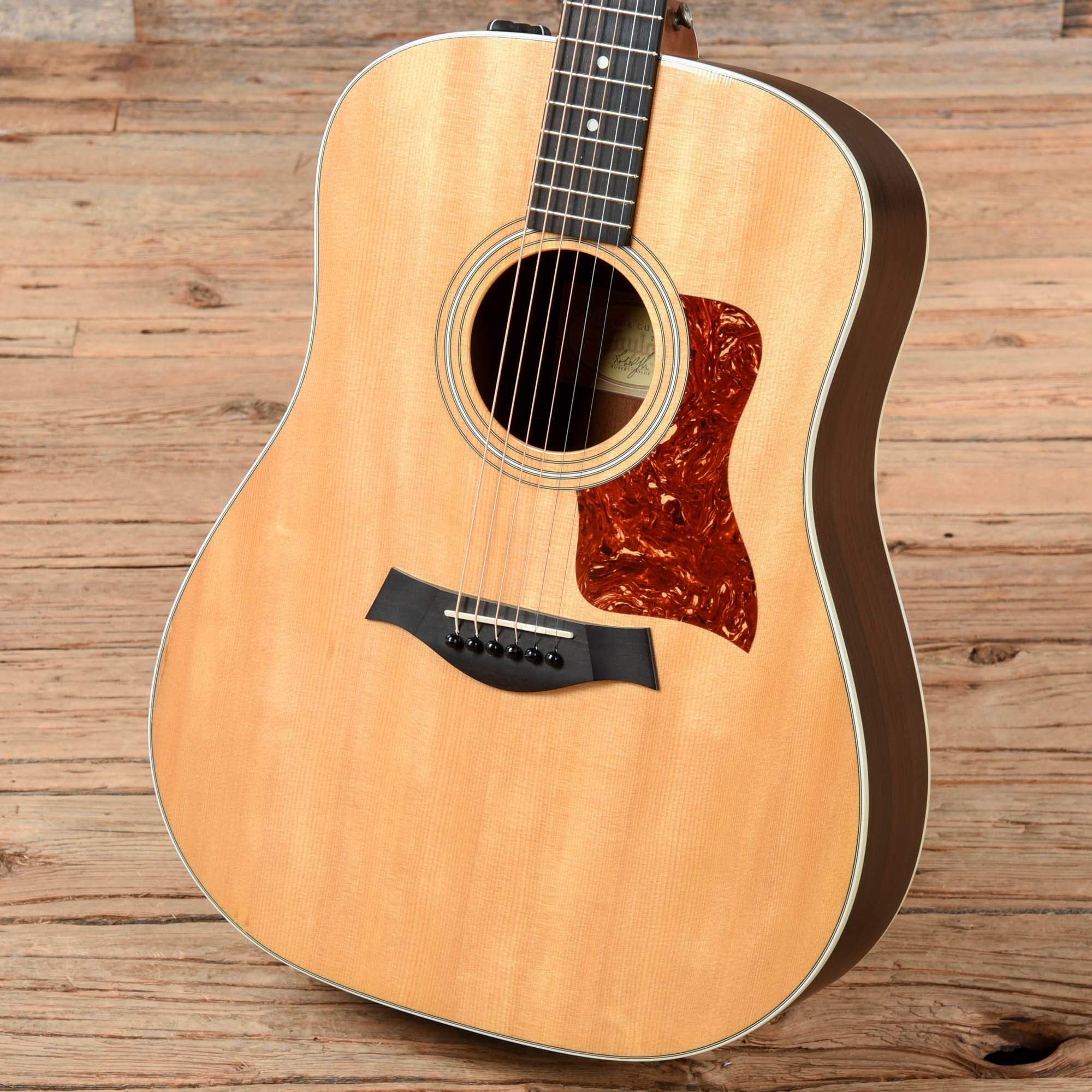 Taylor 210e w/ ES-T Electronics Natural 2010