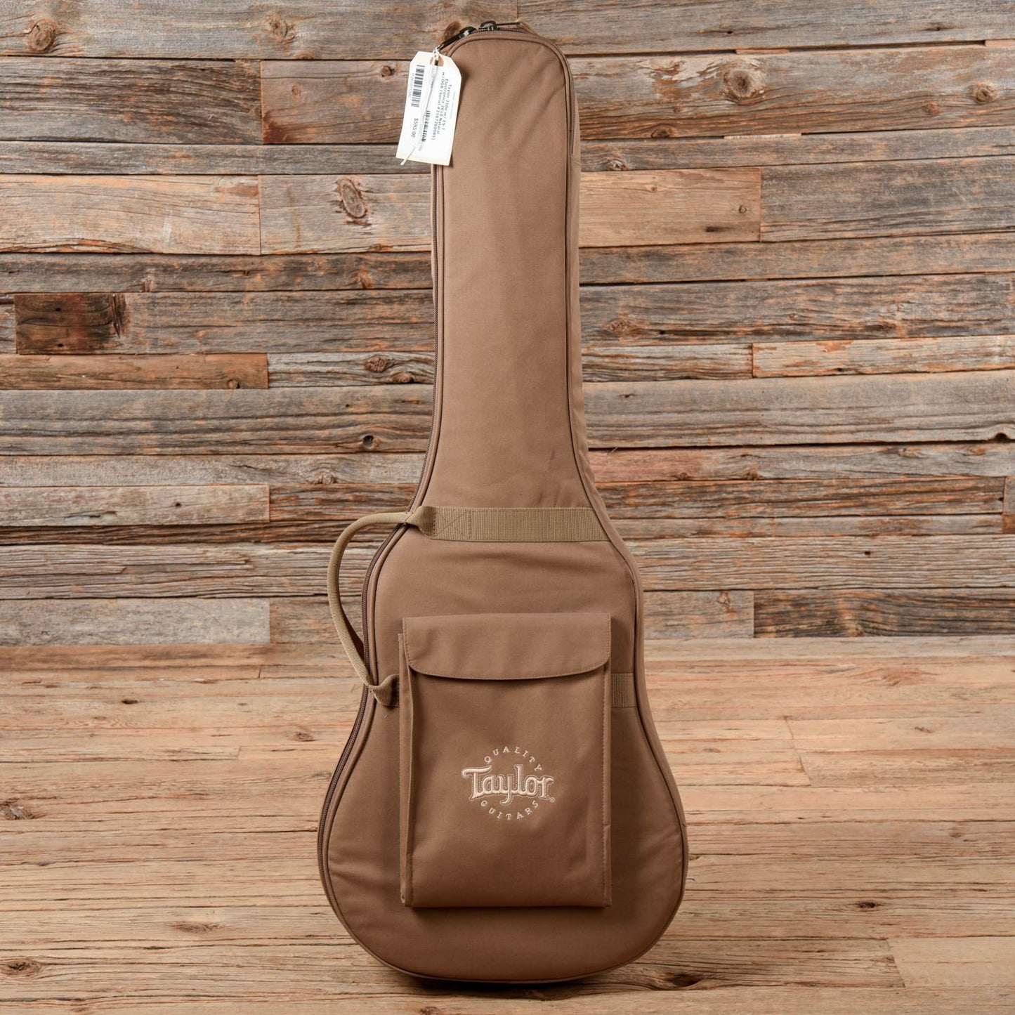 Taylor 210e w/ ES-T Electronics Natural 2010