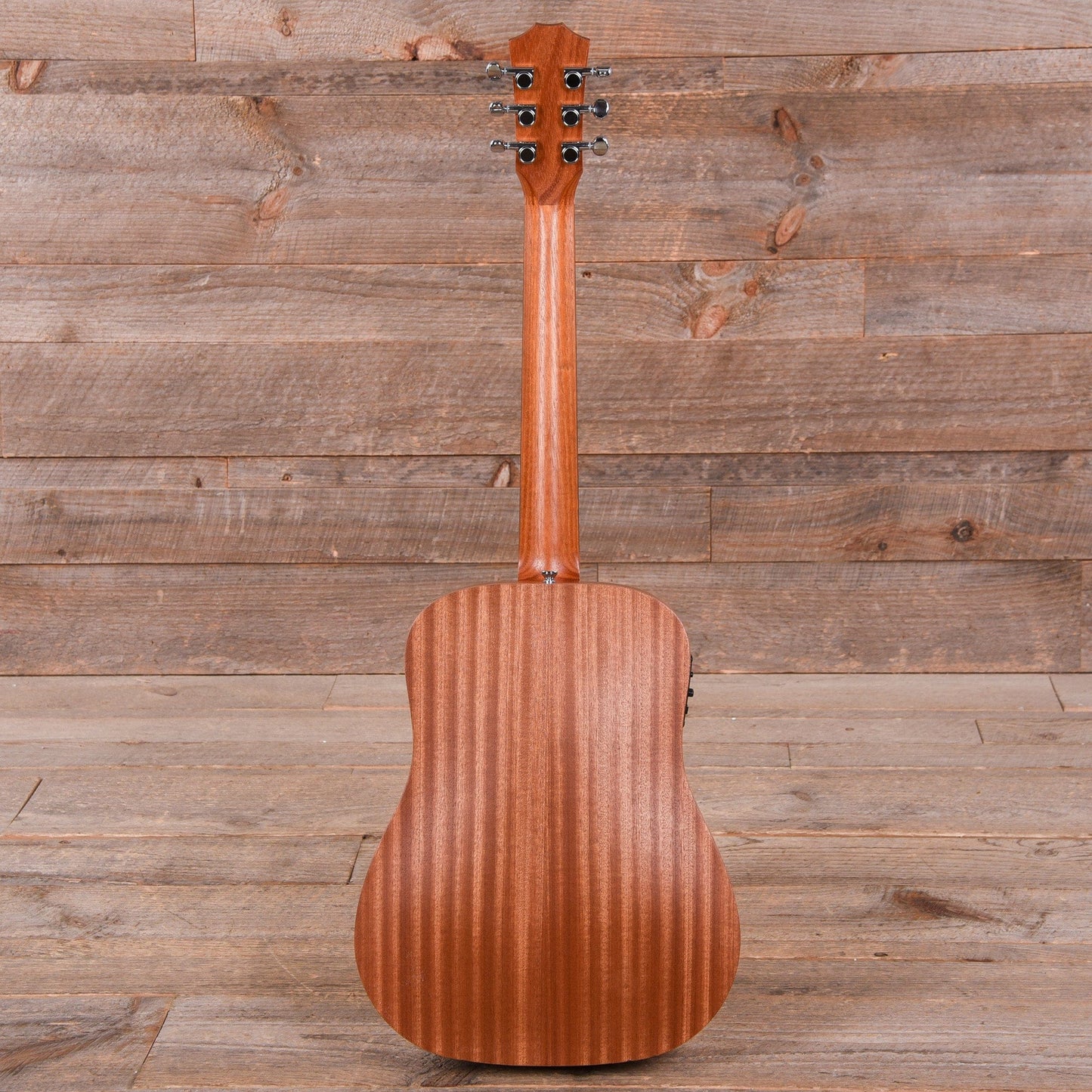 Taylor BT2e Baby Mahogany w/Electronics