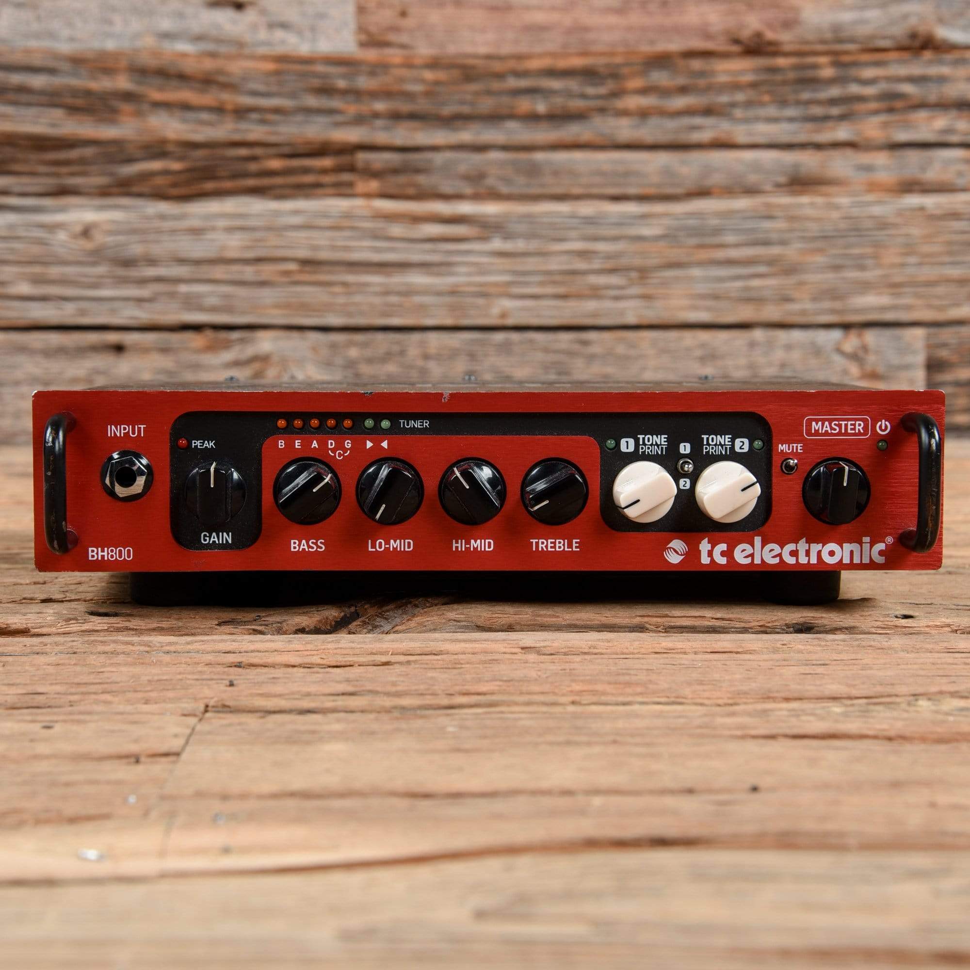 TC Electronic BH800 Bass Head Amps / Bass Heads