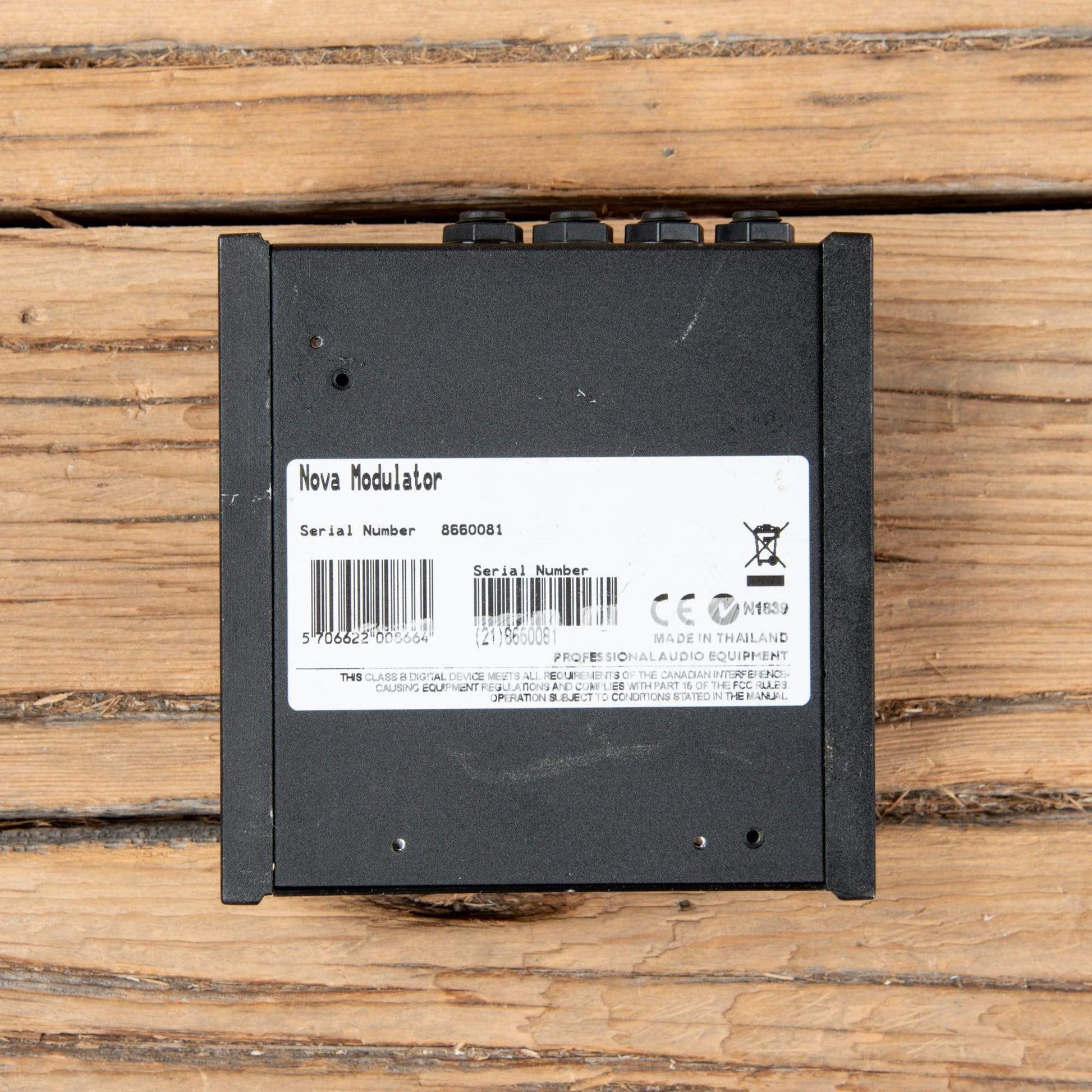 TC Electronic NM-1 Nova Modulator Effects and Pedals / Multi-Effect Unit