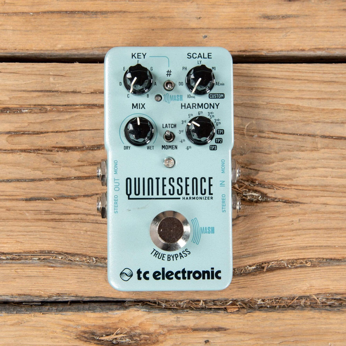 TC Electronic Quintessence Harmonizer Effects and Pedals / Octave and Pitch