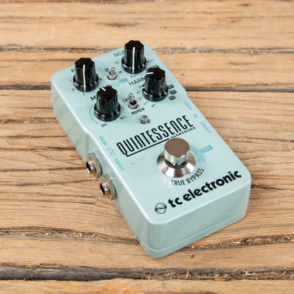 TC Electronic Quintessence Harmonizer Effects and Pedals / Octave and Pitch