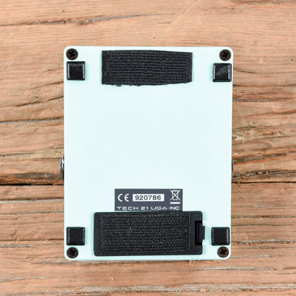 Tech 21 Geddy Lee YYZ Signature SansAmp Bass Drive Effects and Pedals / Overdrive and Boost