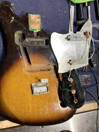 Teisco EB200B Sunburst 1960s Bass Guitars / Short Scale