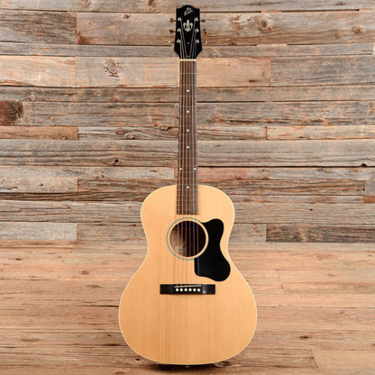 The Loar LO-16 Parlor Natural Acoustic Guitars / Parlor