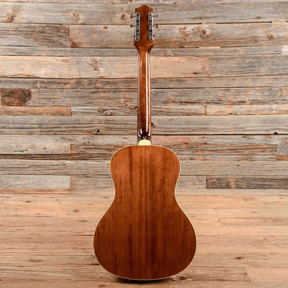 The Loar LO-16 Parlor Natural Acoustic Guitars / Parlor