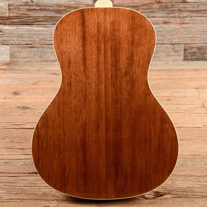 The Loar LO-16 Parlor Natural Acoustic Guitars / Parlor