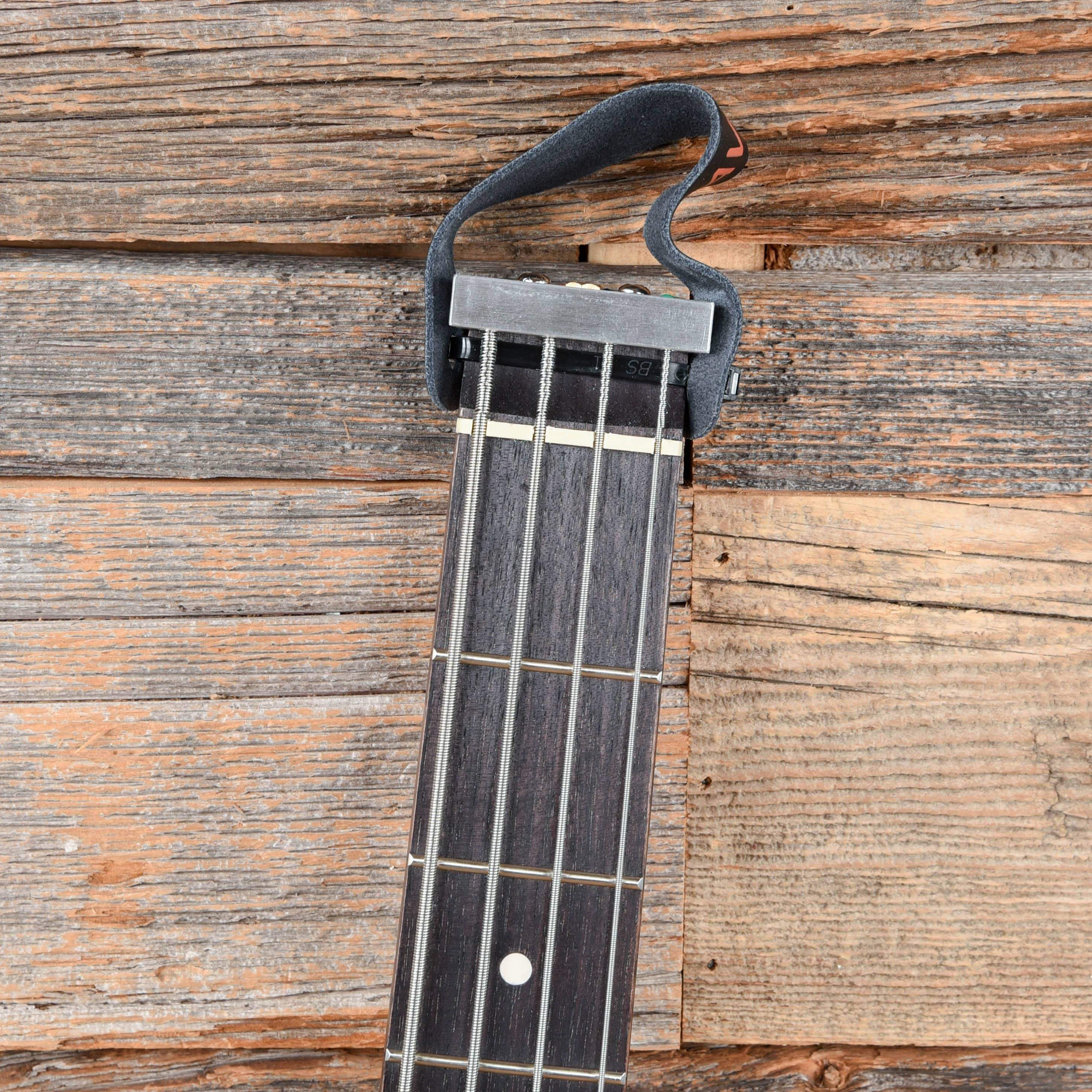 Traveler ULB-NAT Ultra-Light Bass Natural Bass Guitars / Short Scale