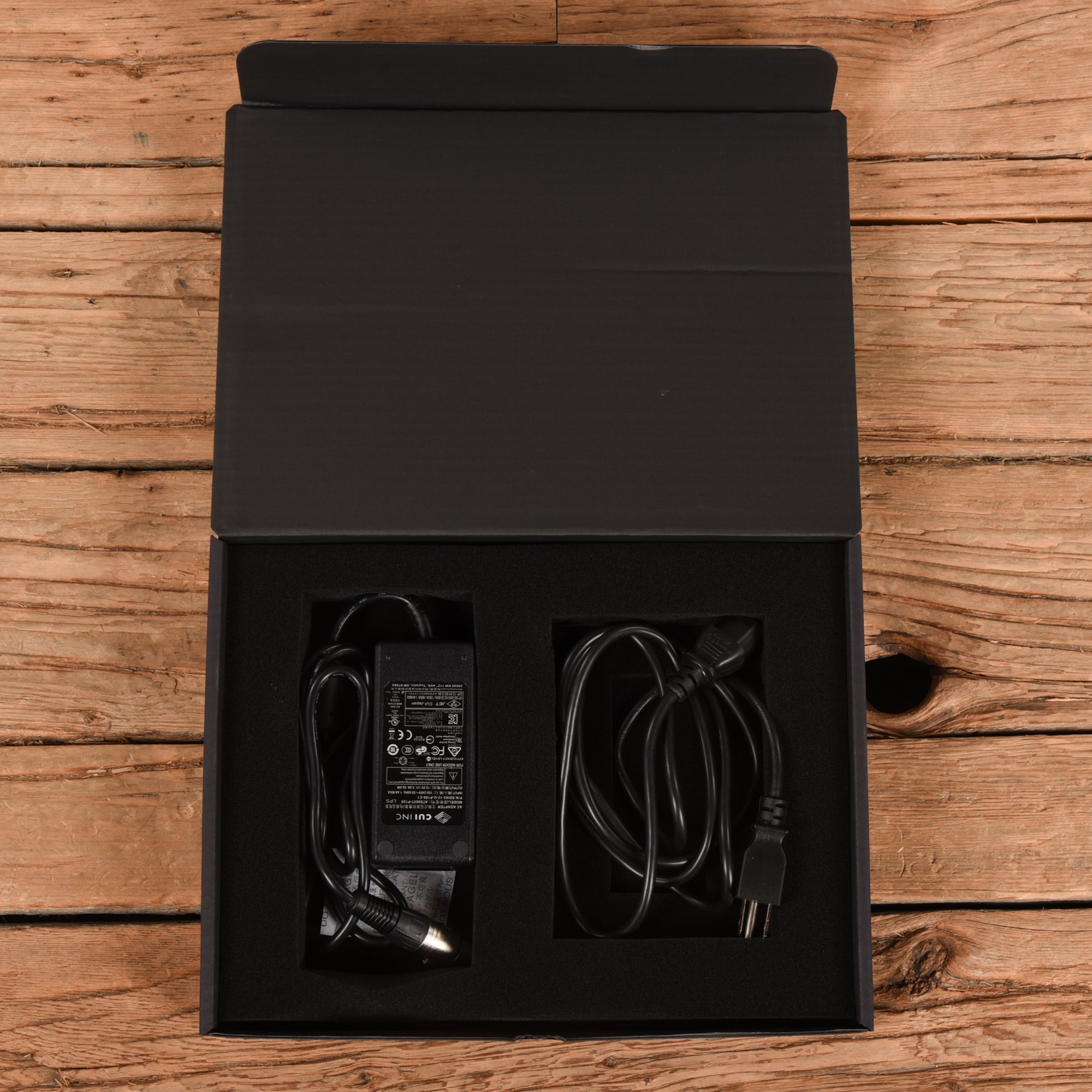 Universal Audio OX Amp Top Box Attenuator Amps / Amp Attenuators