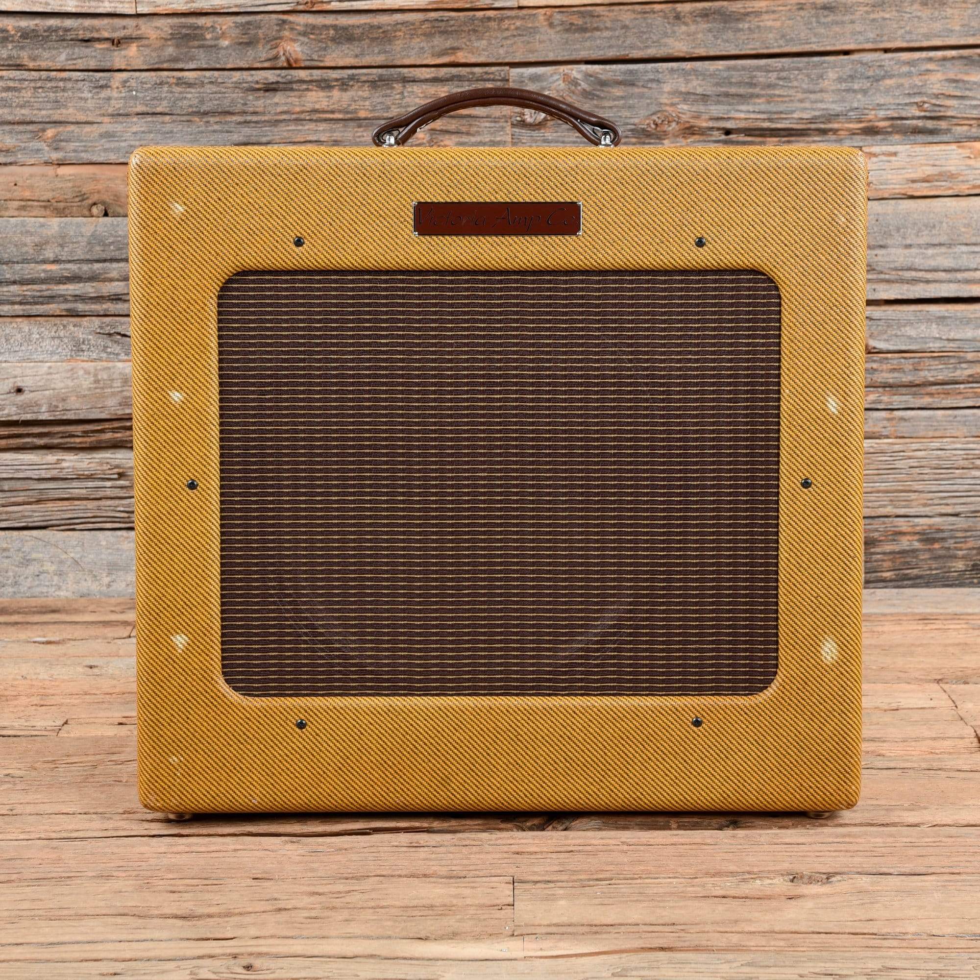 Victoria 35115 28w 1x15 Combo Amps / Guitar Combos