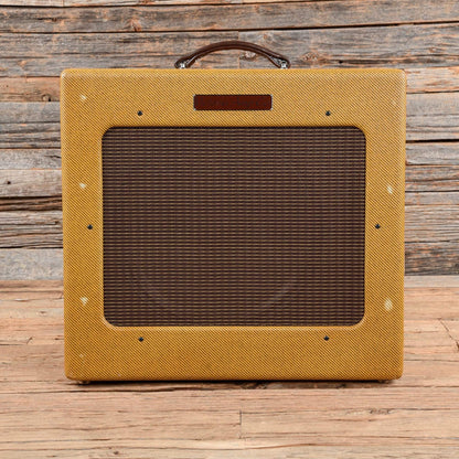 Victoria 35115 28w 1x15 Combo Amps / Guitar Combos