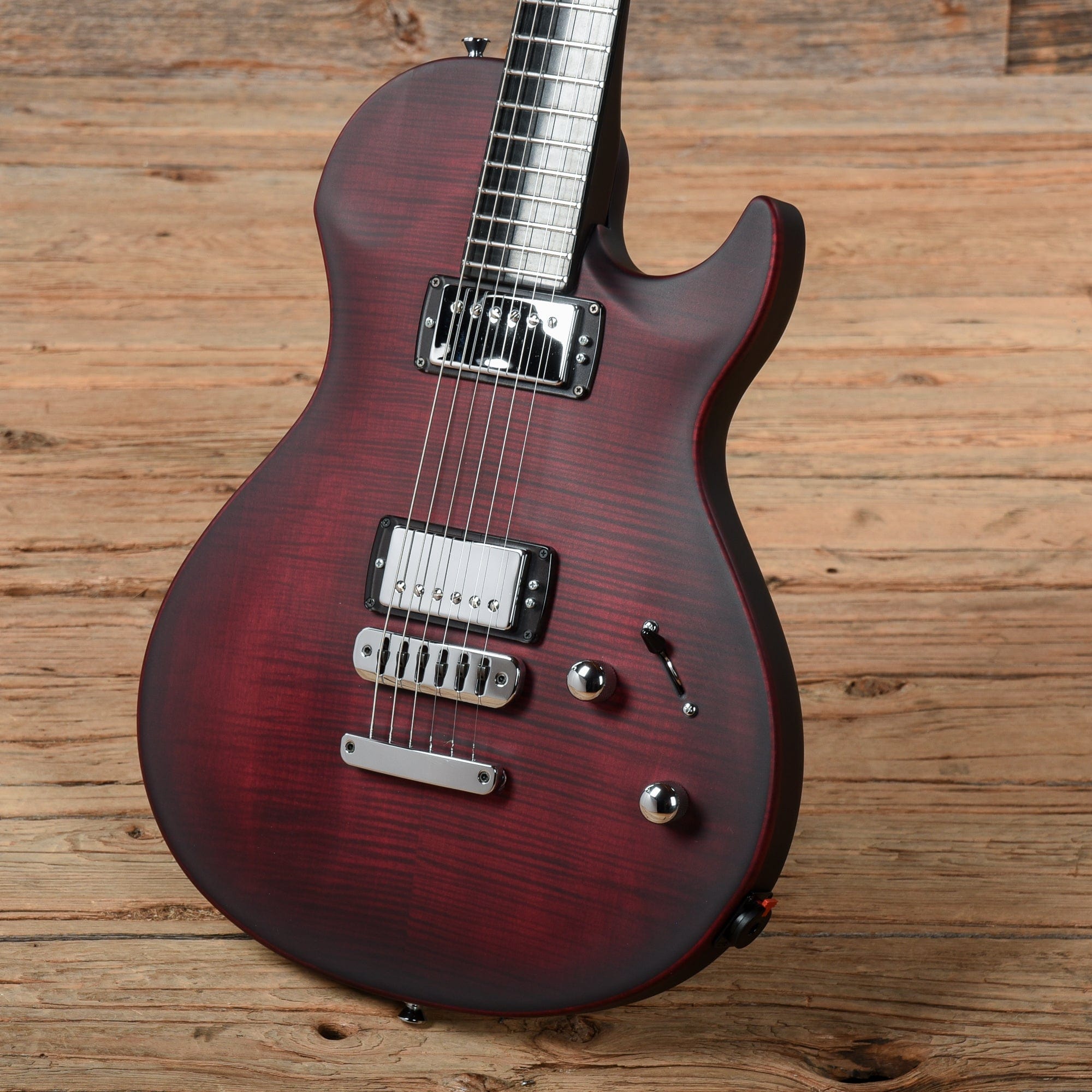 Vigier GV Wood Red Fade 2019 – Chicago Music Exchange